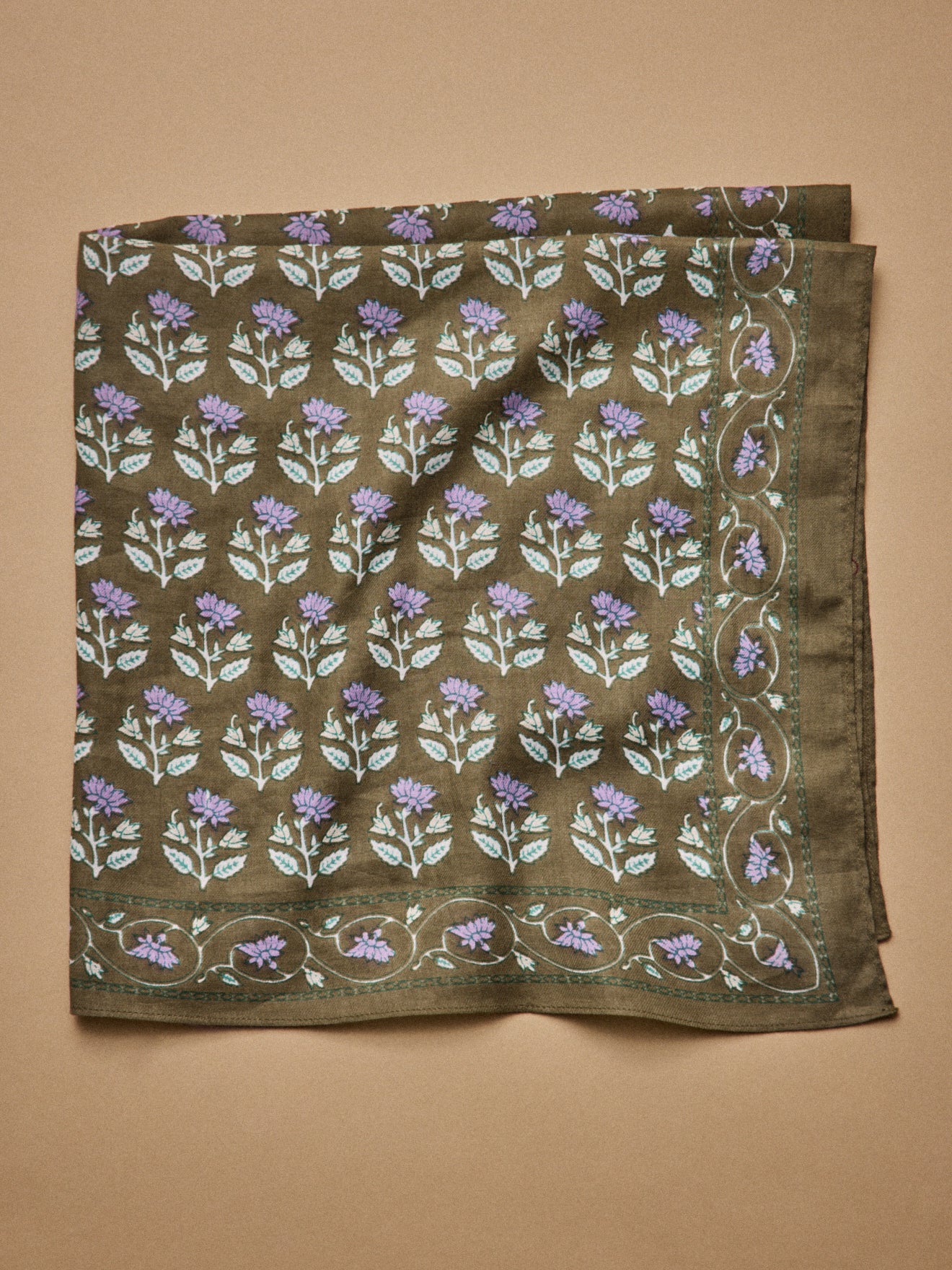 Damesfoulard met Indiase print