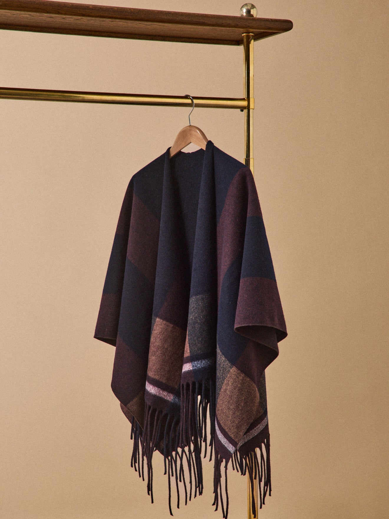 Cape poncho frangée femme