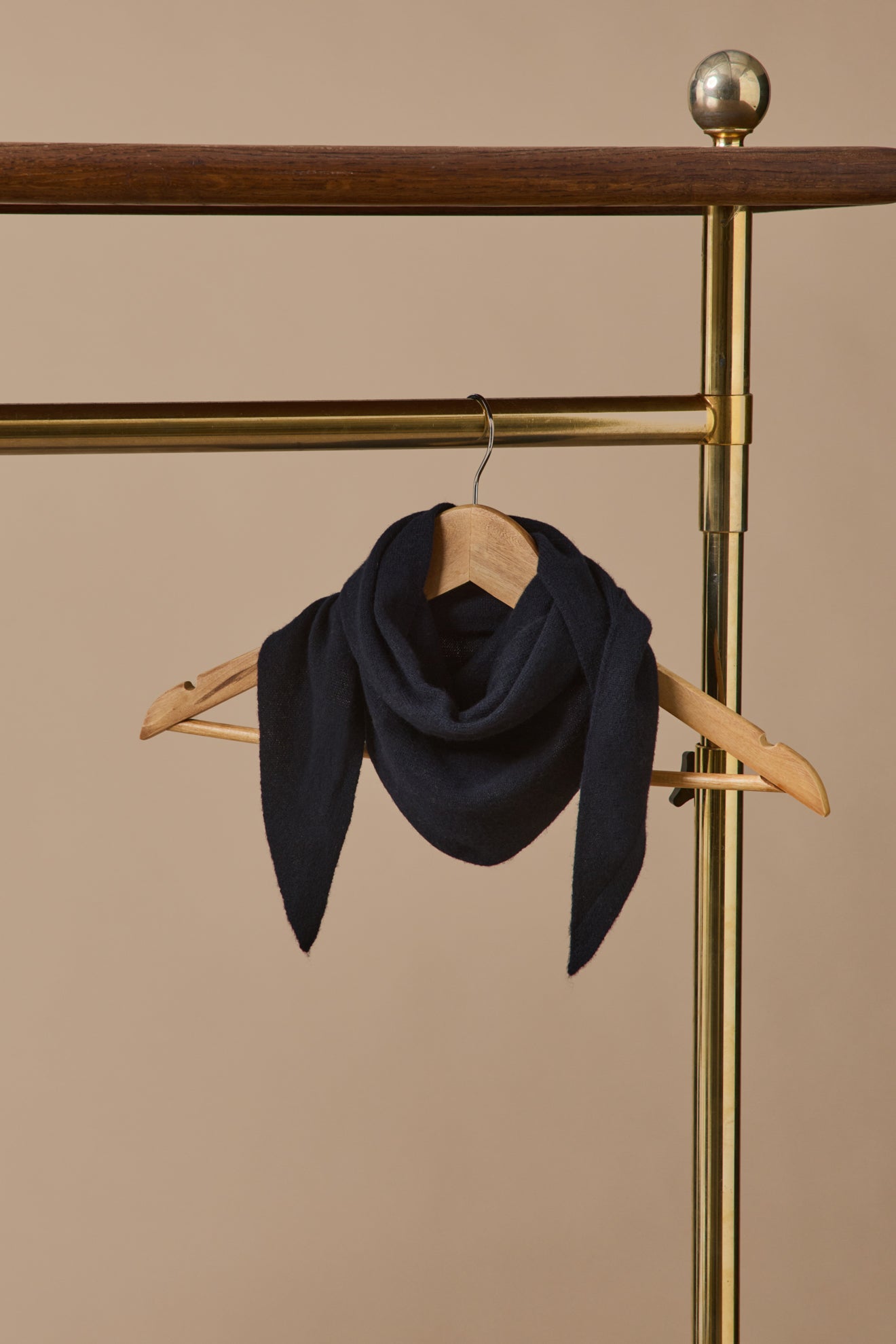 Écharpe triangle laine unie adulte