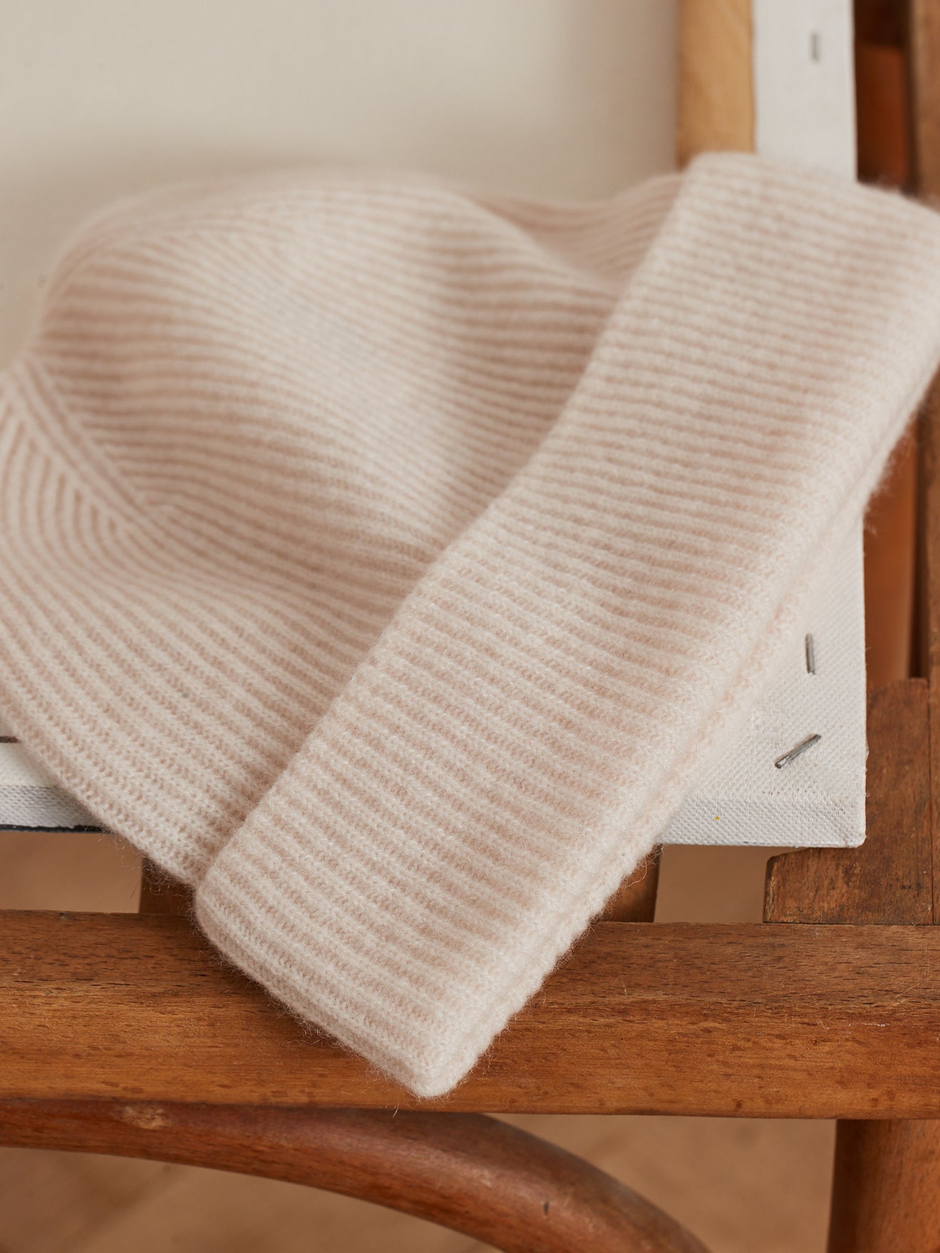 Muts in ribtricot - Kasjmier collectie