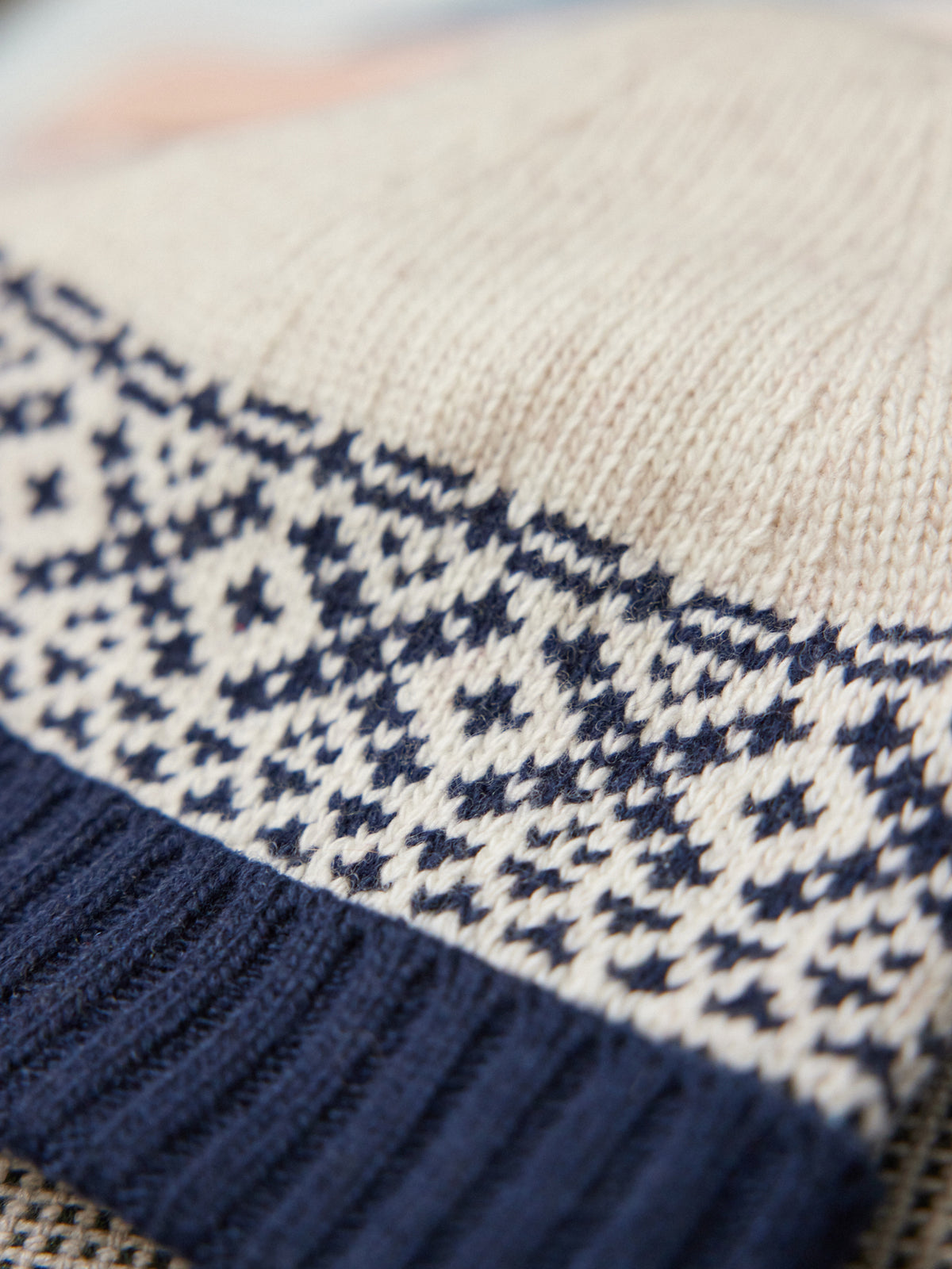 Muts in RWS*-wol - Jacquard family collection