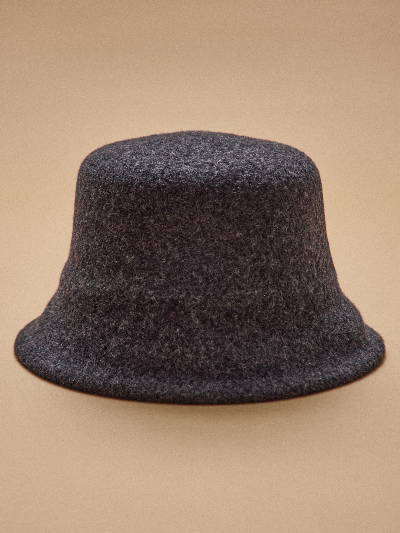 Wollen klokhoed voor dames