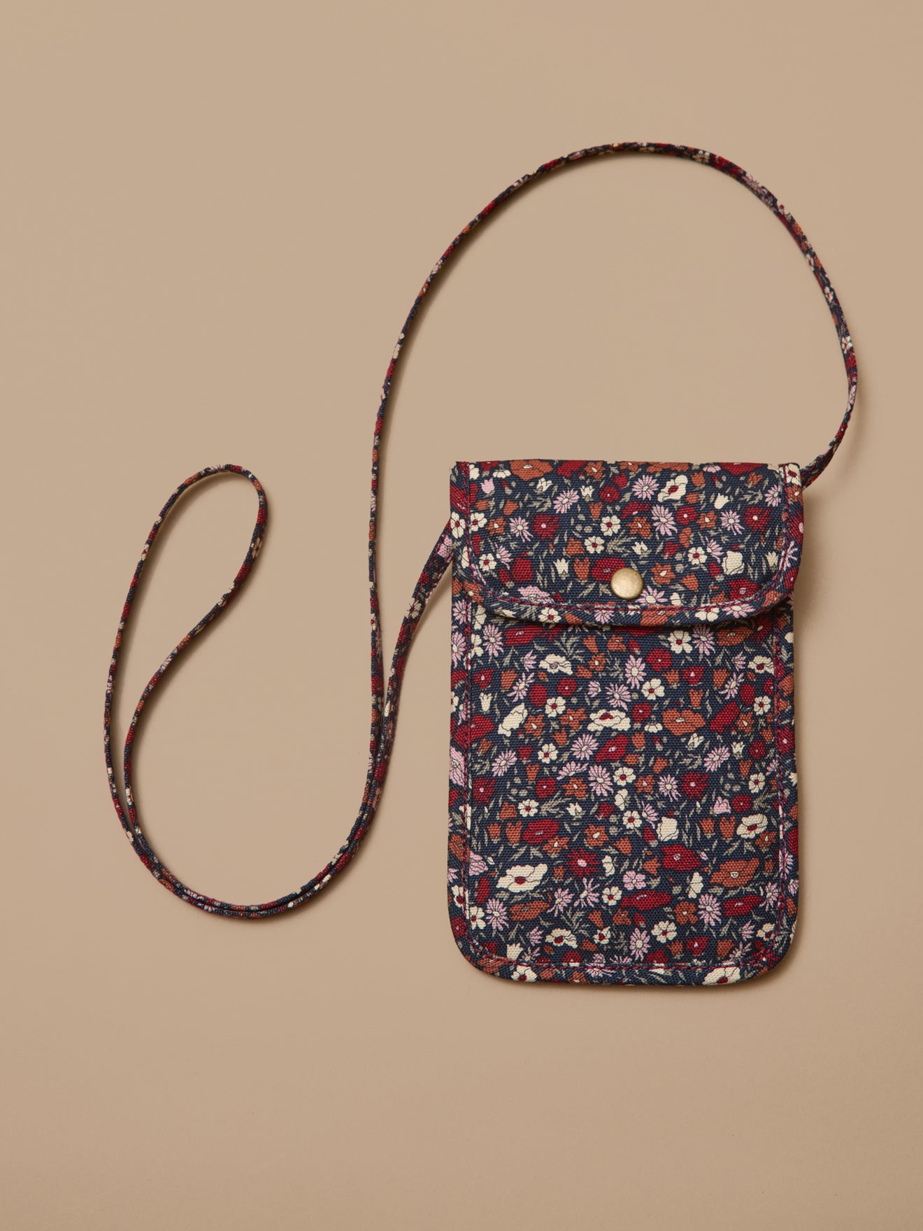 Smartphonetasje "Petal & Daisy" - Made with Liberty Fabrics
