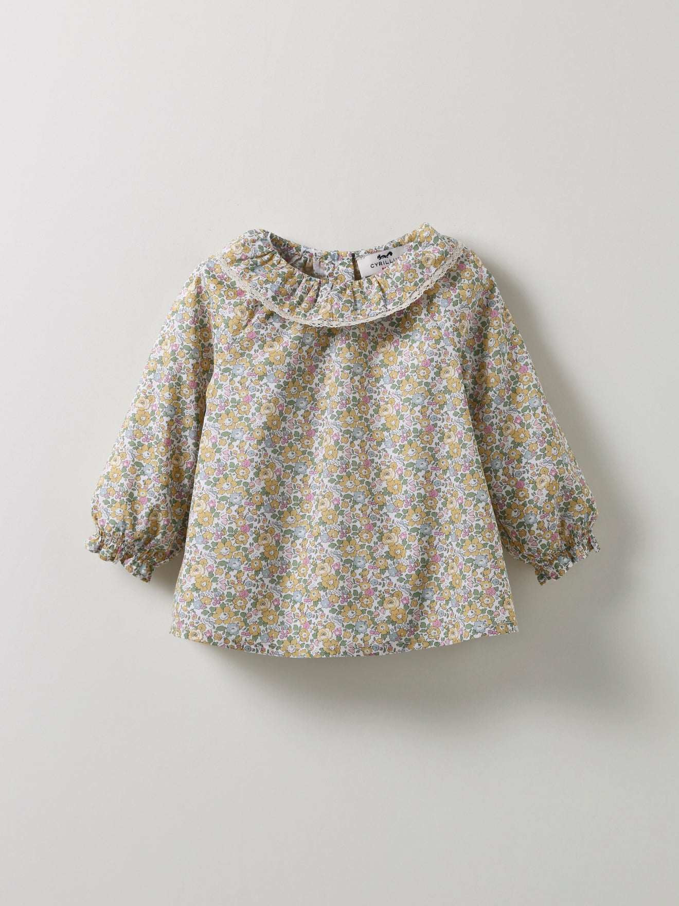 Babybloesje in Liberty-stof