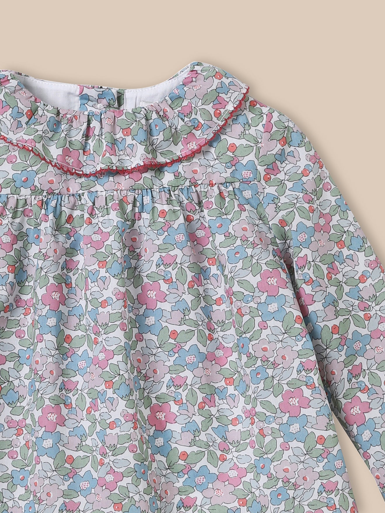 Babybloesje in Liberty-stof