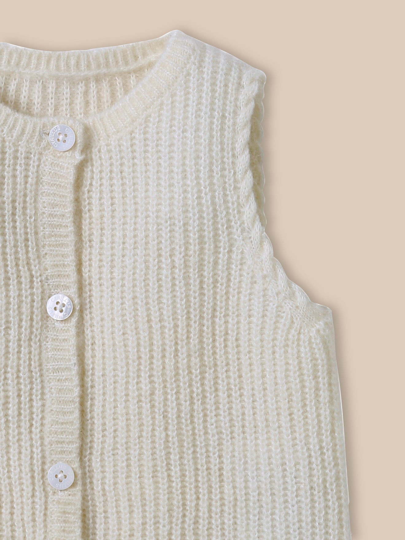 Mouwloos babyvest in wol en mohair