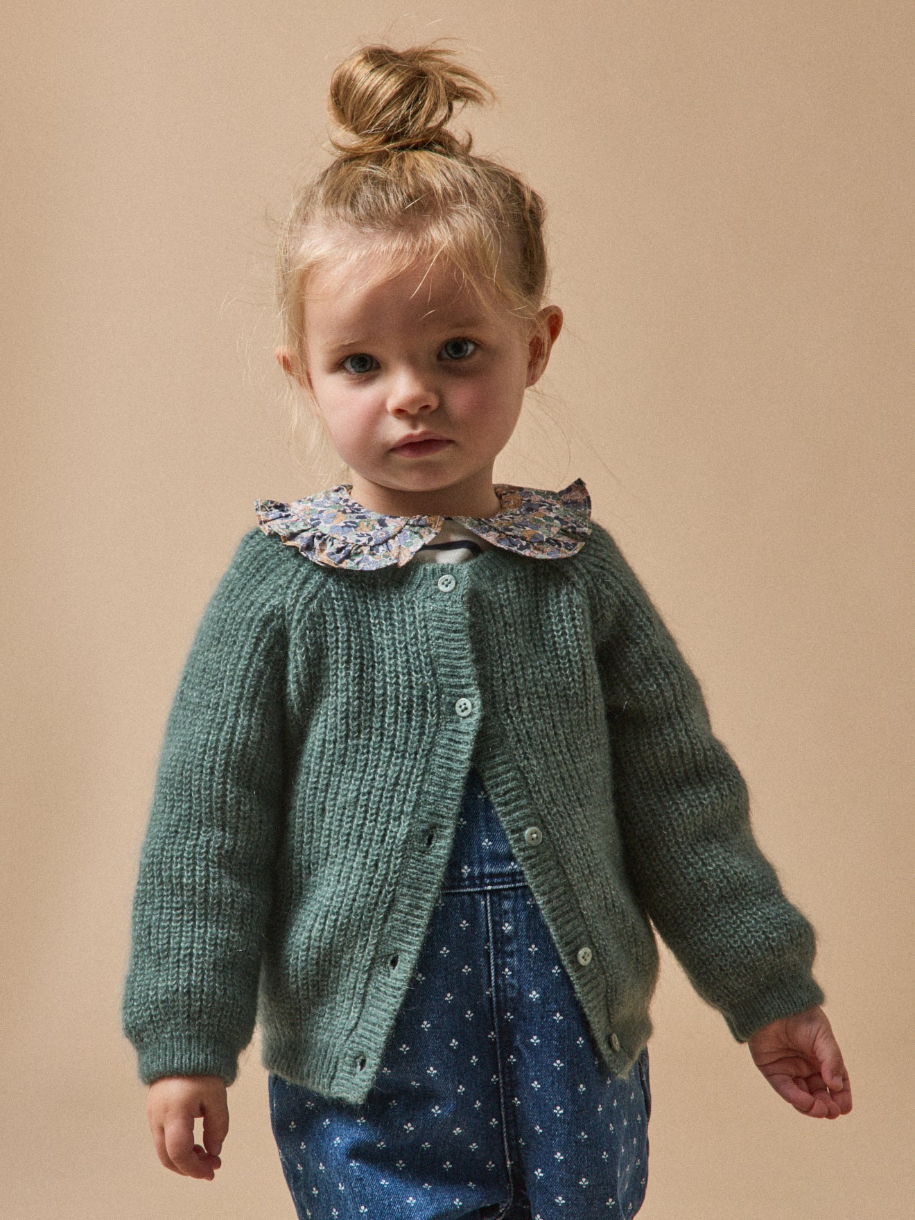 Babycardigan in pareltricot van mohair en wol