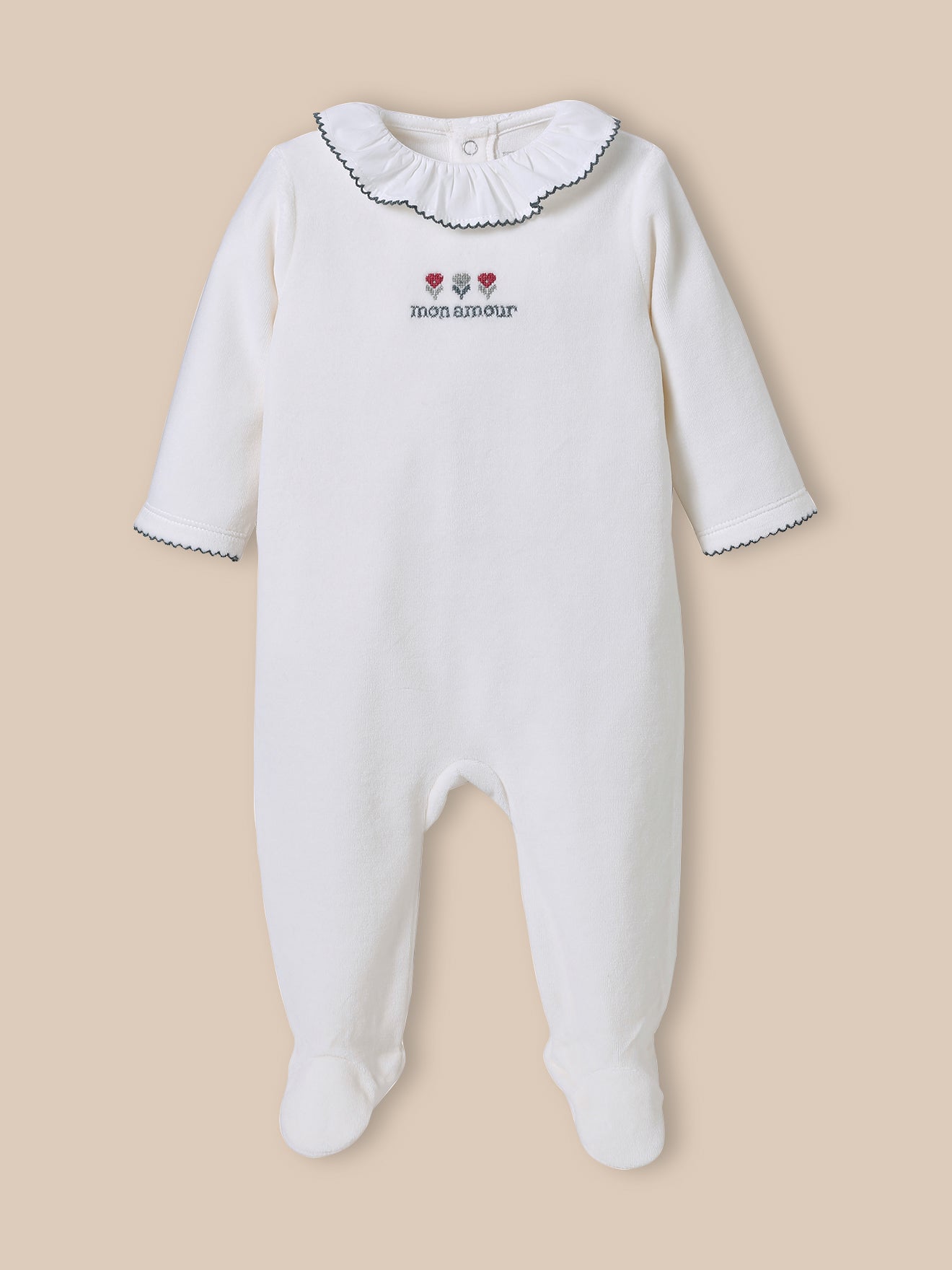 Babyslaappakje in geborduurd velours