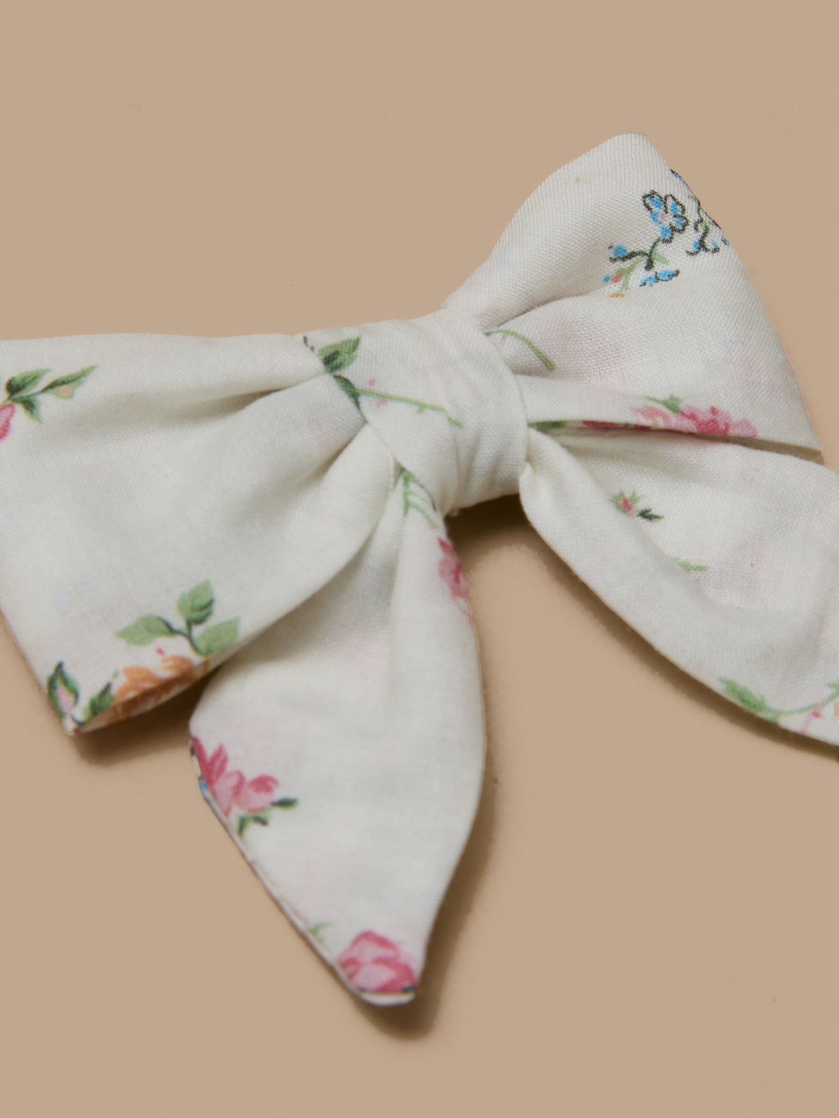 Barrette pince - noeud en tissu Liberty