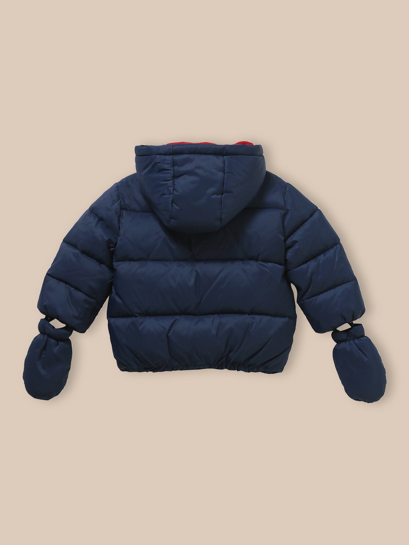Warm gewatteerd babyjasje met sherpavoering