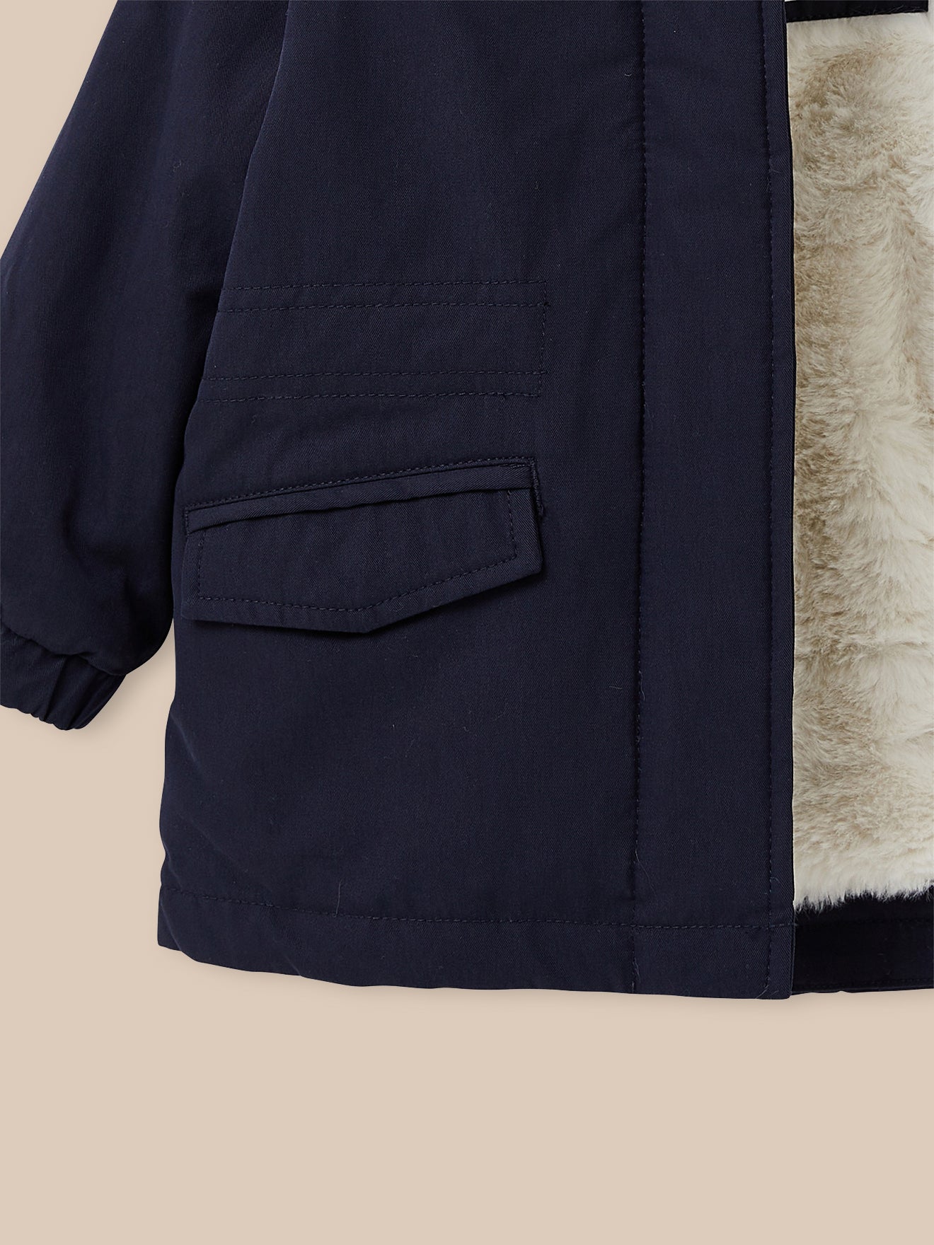 Babyparka gevoerd met nepbont