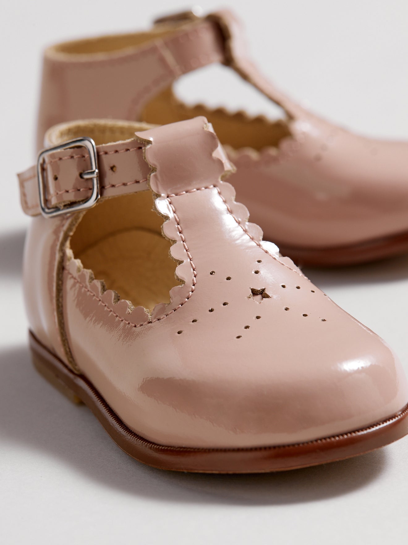 Salomés en cuir vernis Bébé