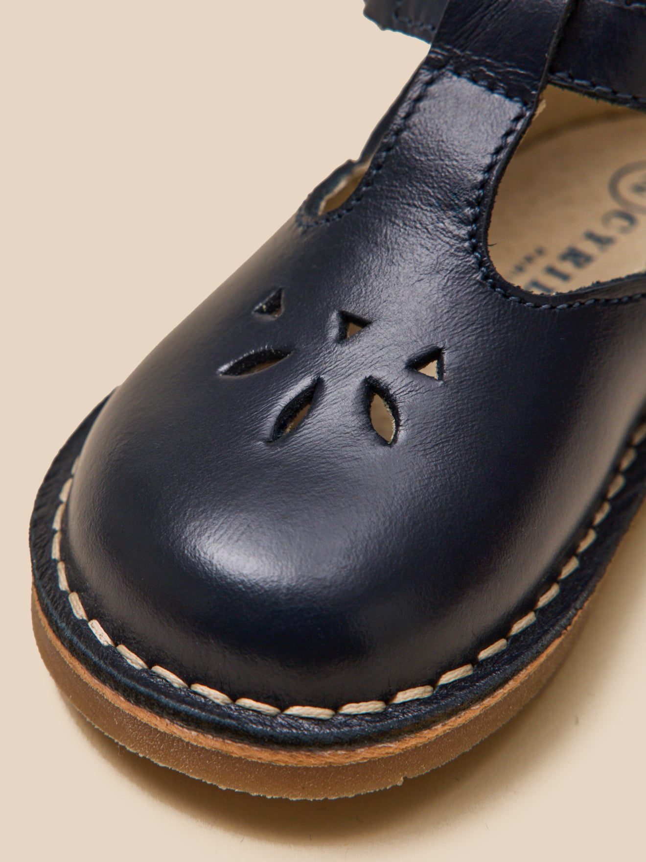 Leren babyschoenen met T-riempje