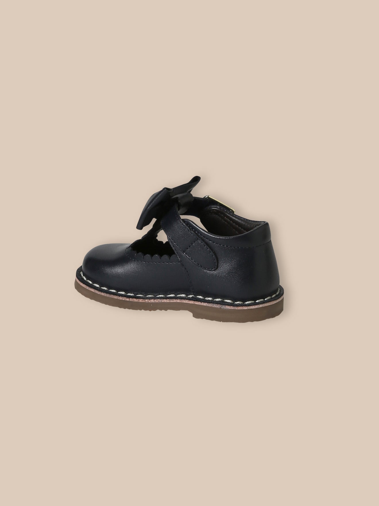 Babyschoenen in saloméstijl met strikje