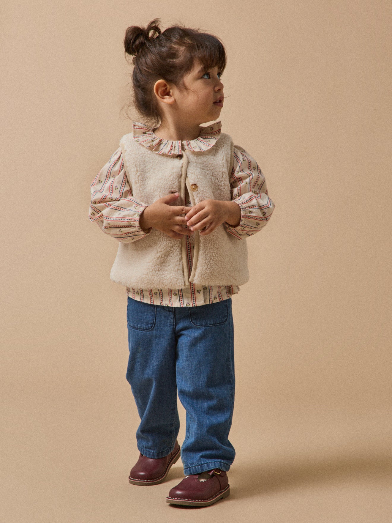 Babyschoenen in saloméstijl met strikje