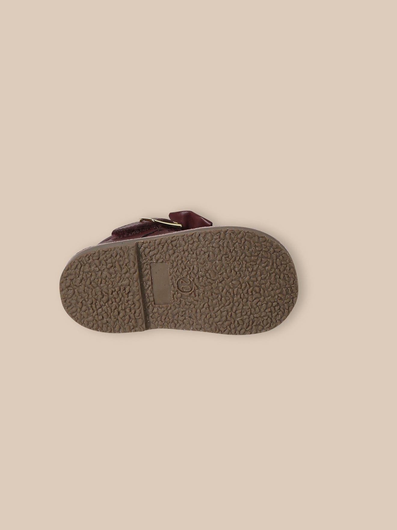 Babyschoenen in saloméstijl met strikje