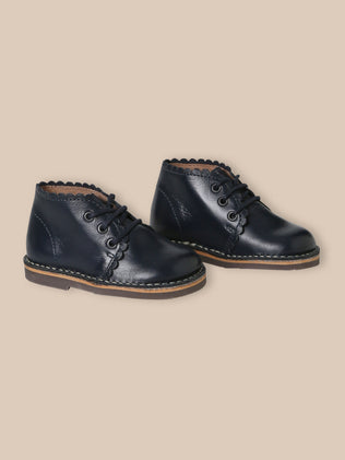 Geschulpte babybottines in leer