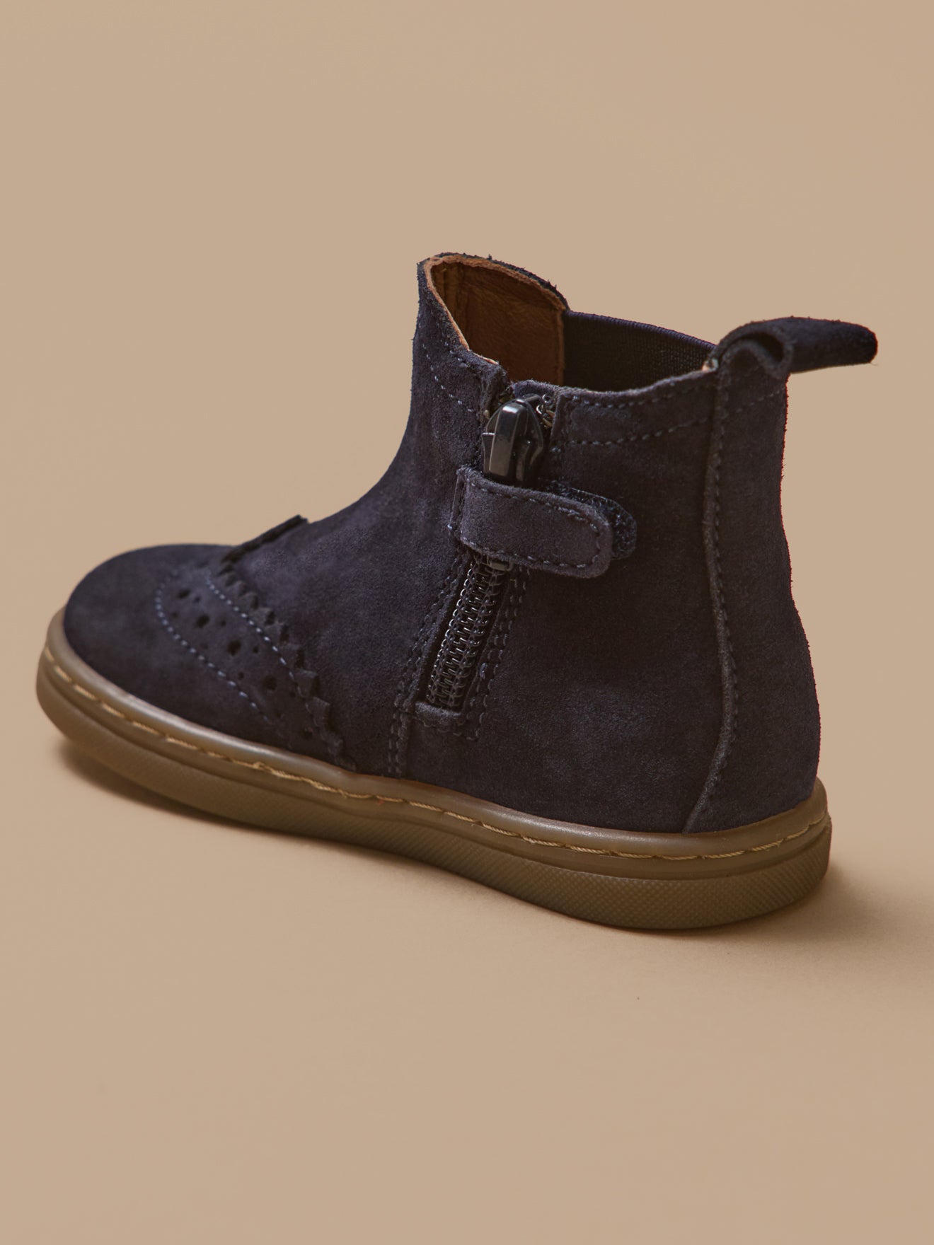 Leren babyboots met perforaties