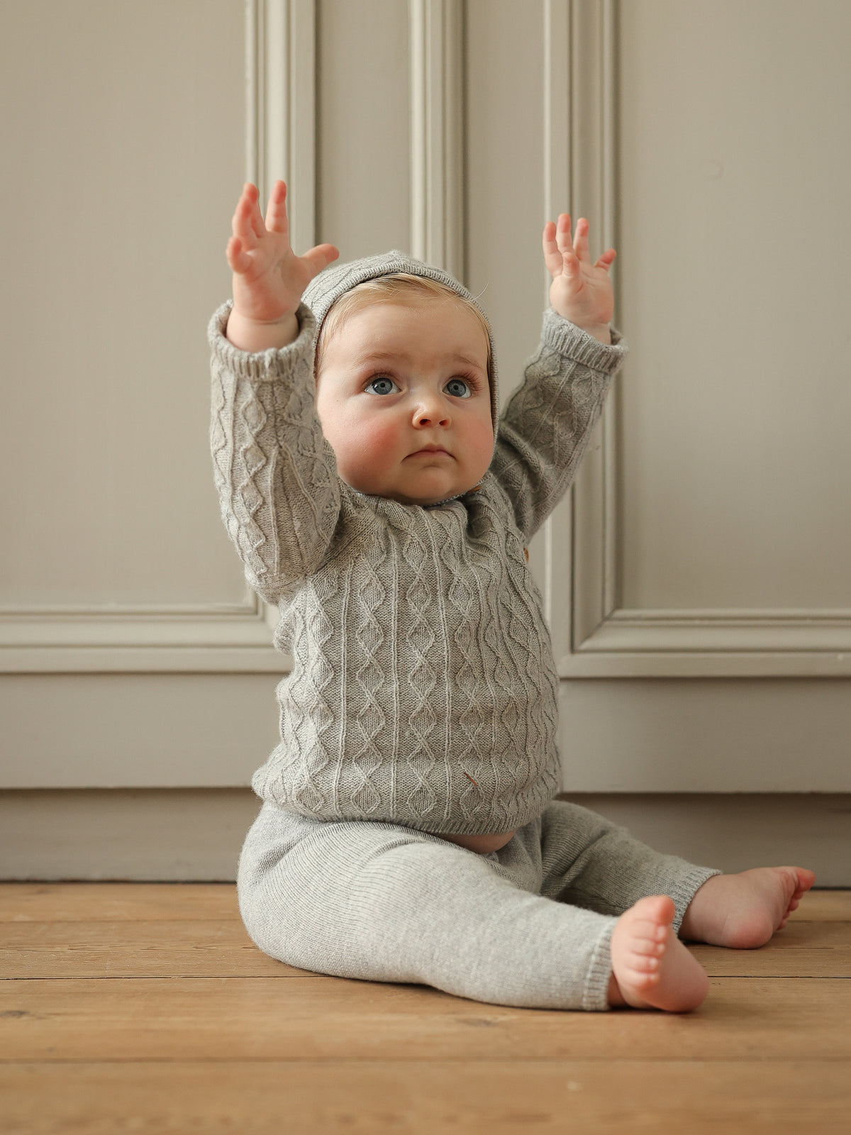 Wollen babypakje met muts