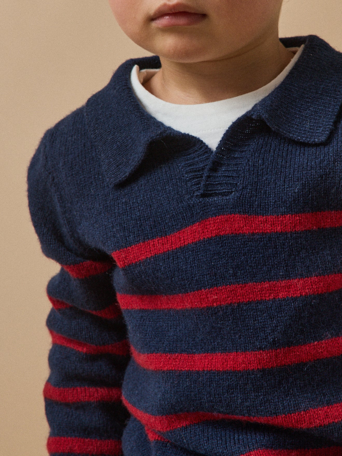Wollen babytrui met polokraag