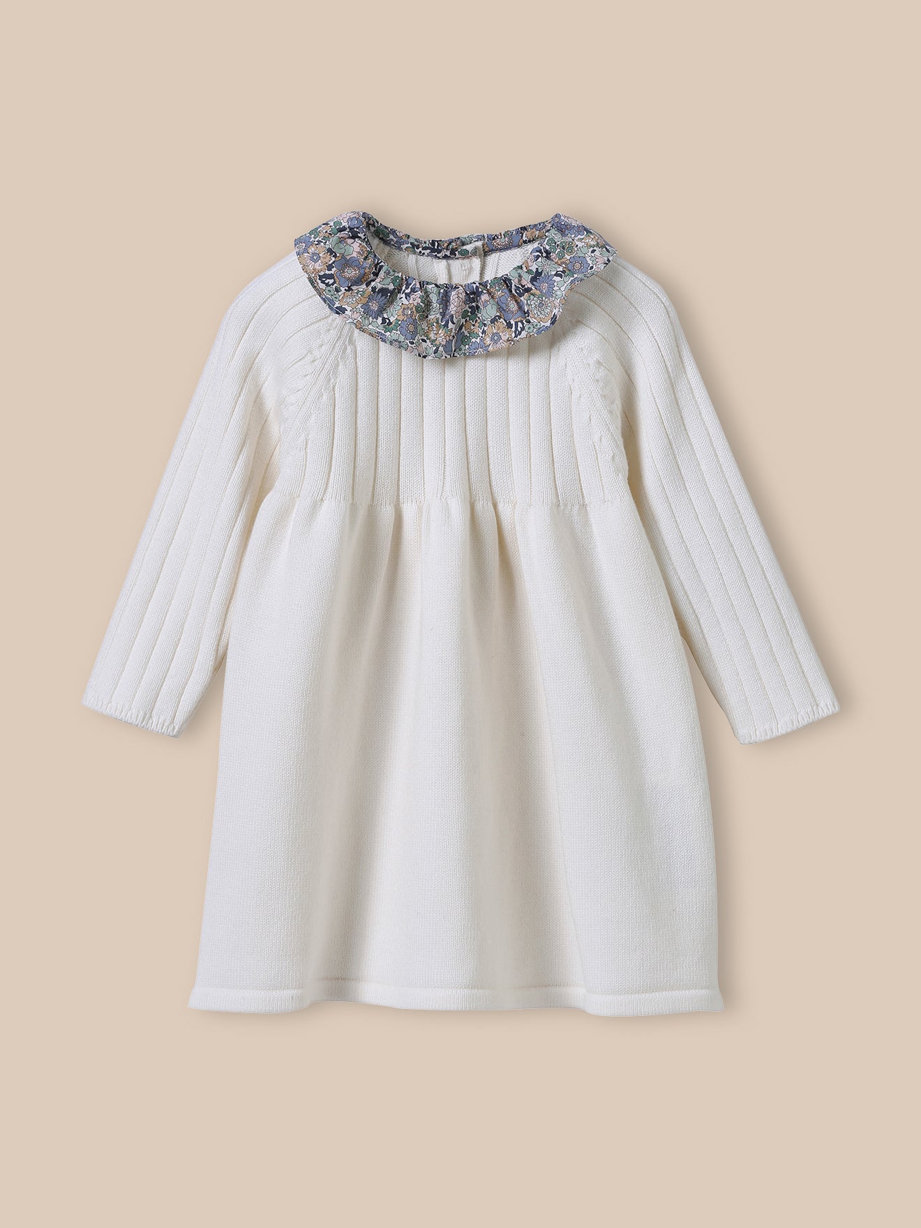 Gebreide babyjurk met kraag in Liberty-stof
