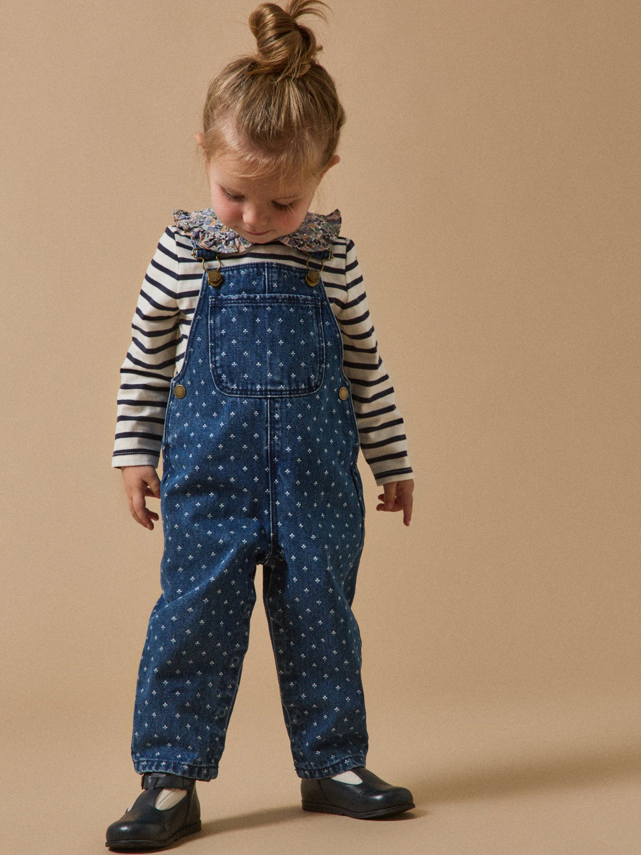 Bedrukte babysalopette in jeans