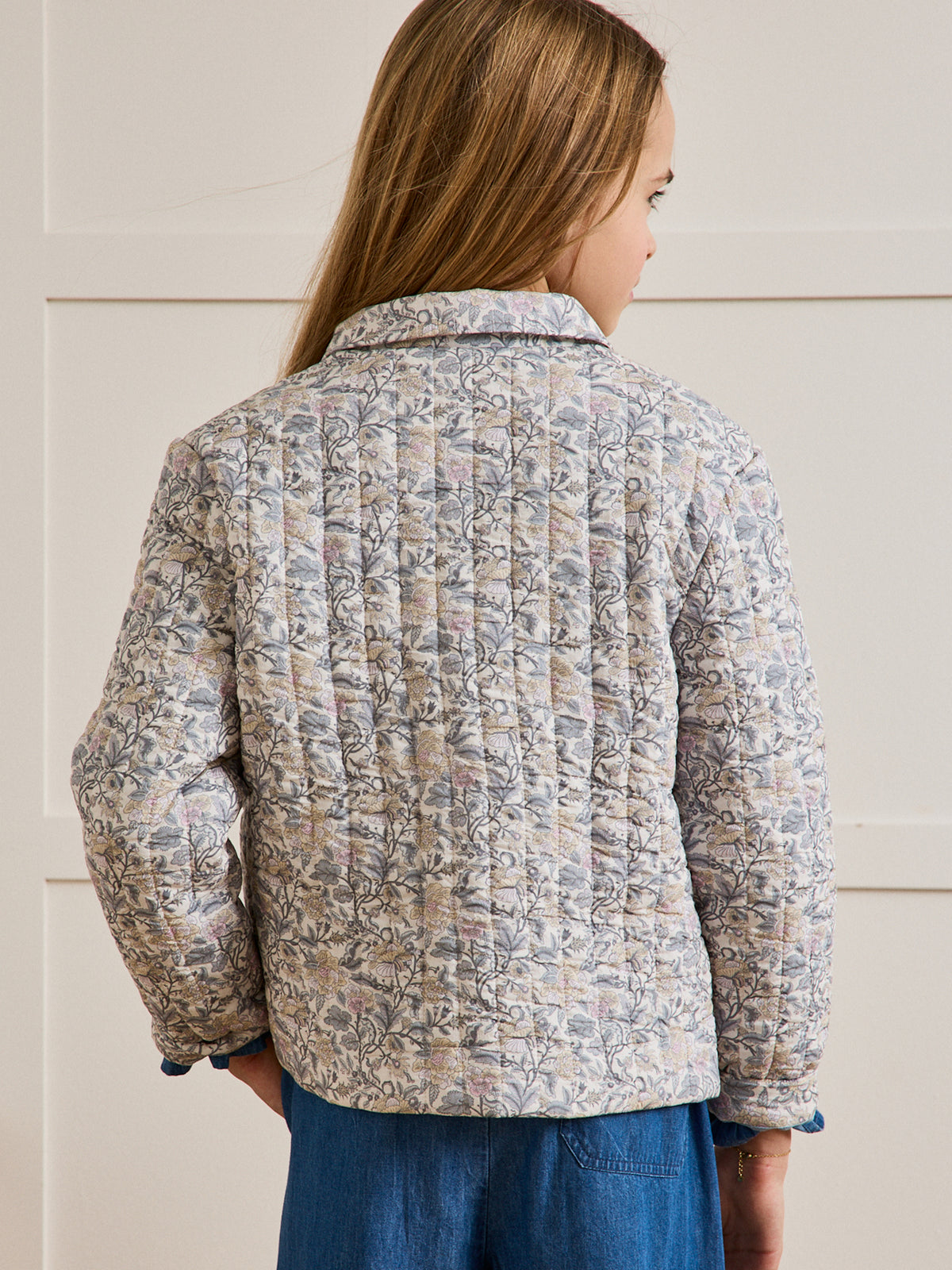 Gematelasseerd meisjesjasje - Flora print