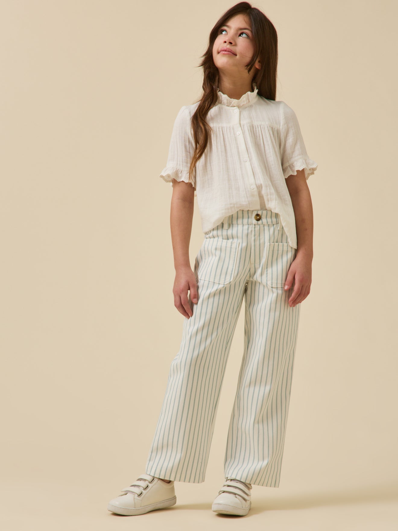 Meisjesbroek in gestreept denim