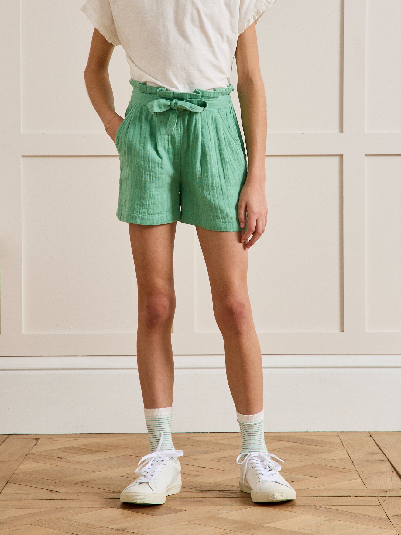 Meisjesshort in biokatoenen tetrastof