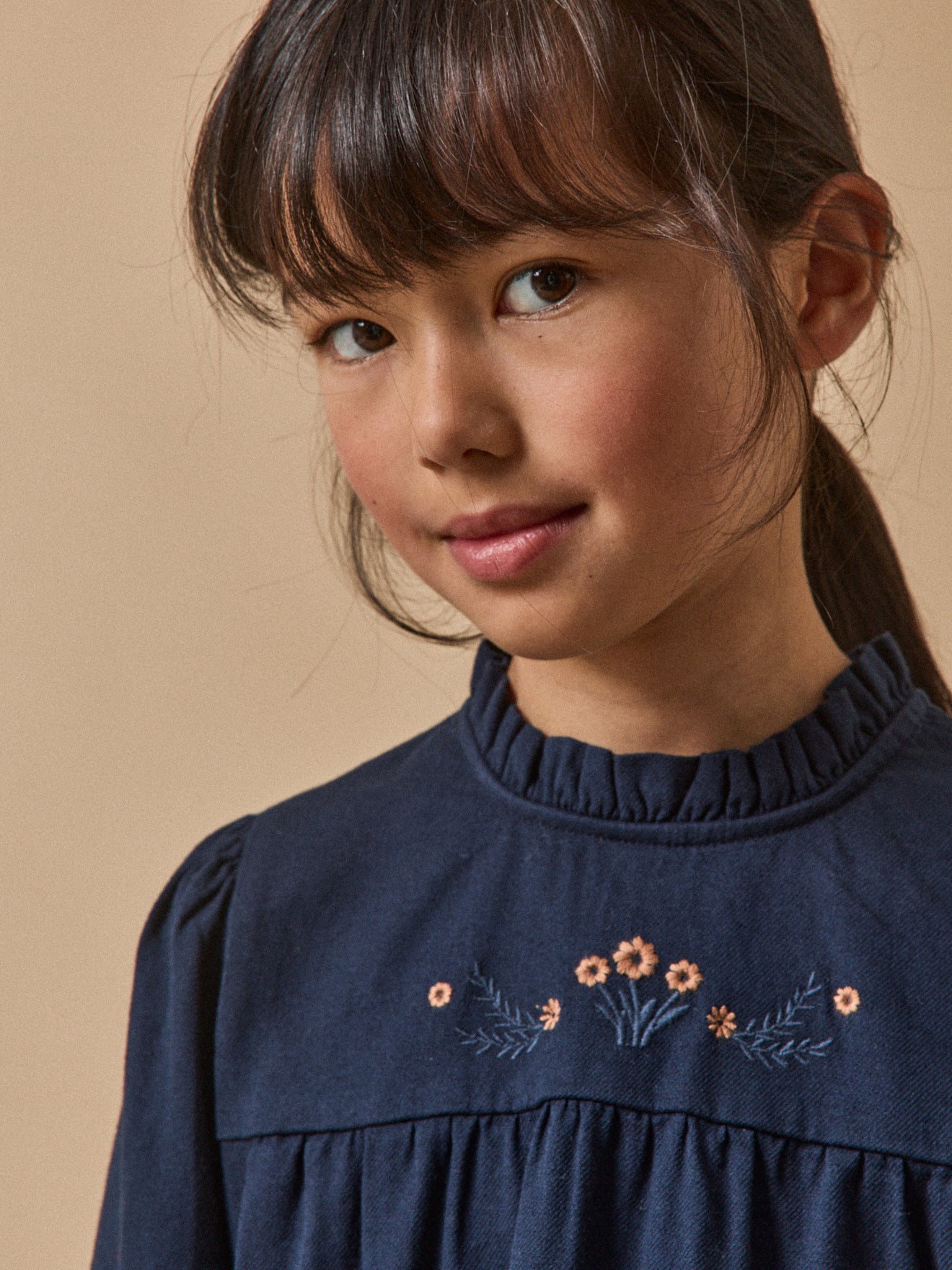 Robe brodée Fille