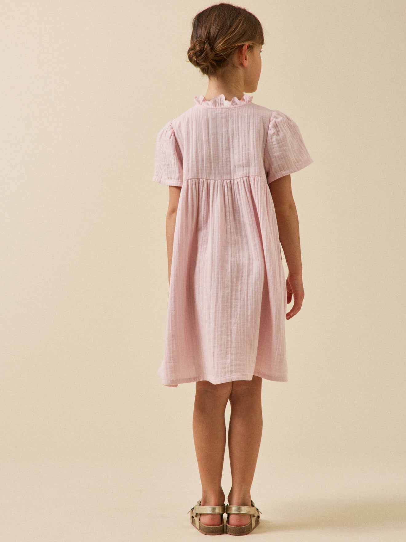 Meisjesjurk in tetrastof