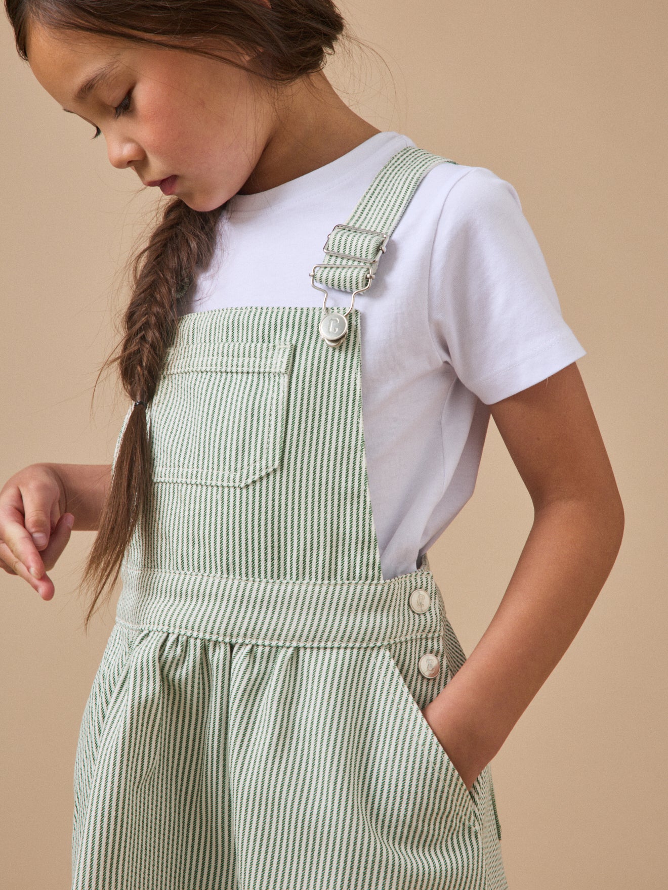 Gestreepte meisjesjurk in denim