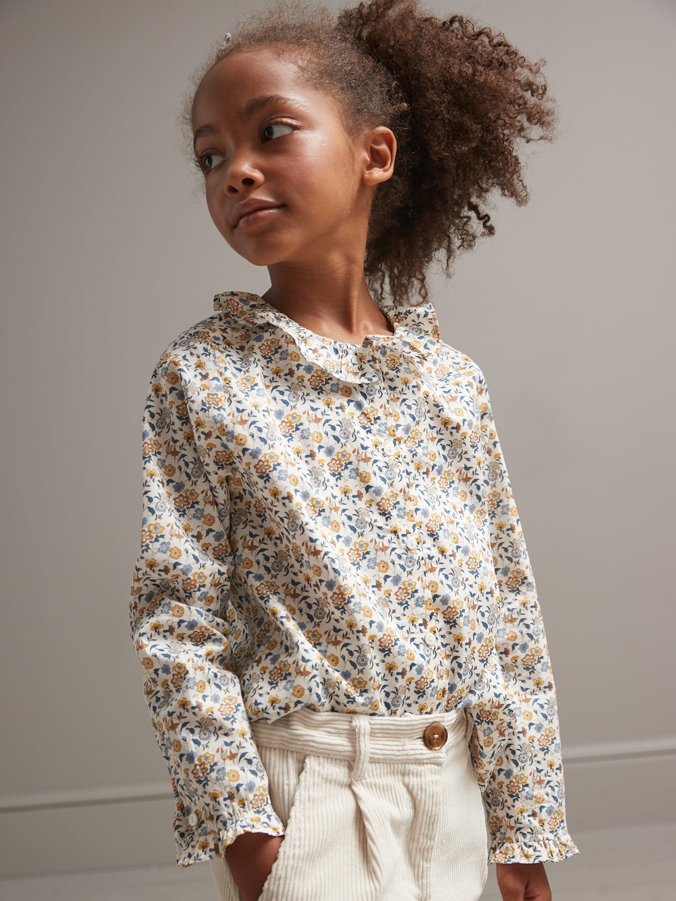 Meisjesbloes in Aisha Liberty-stof