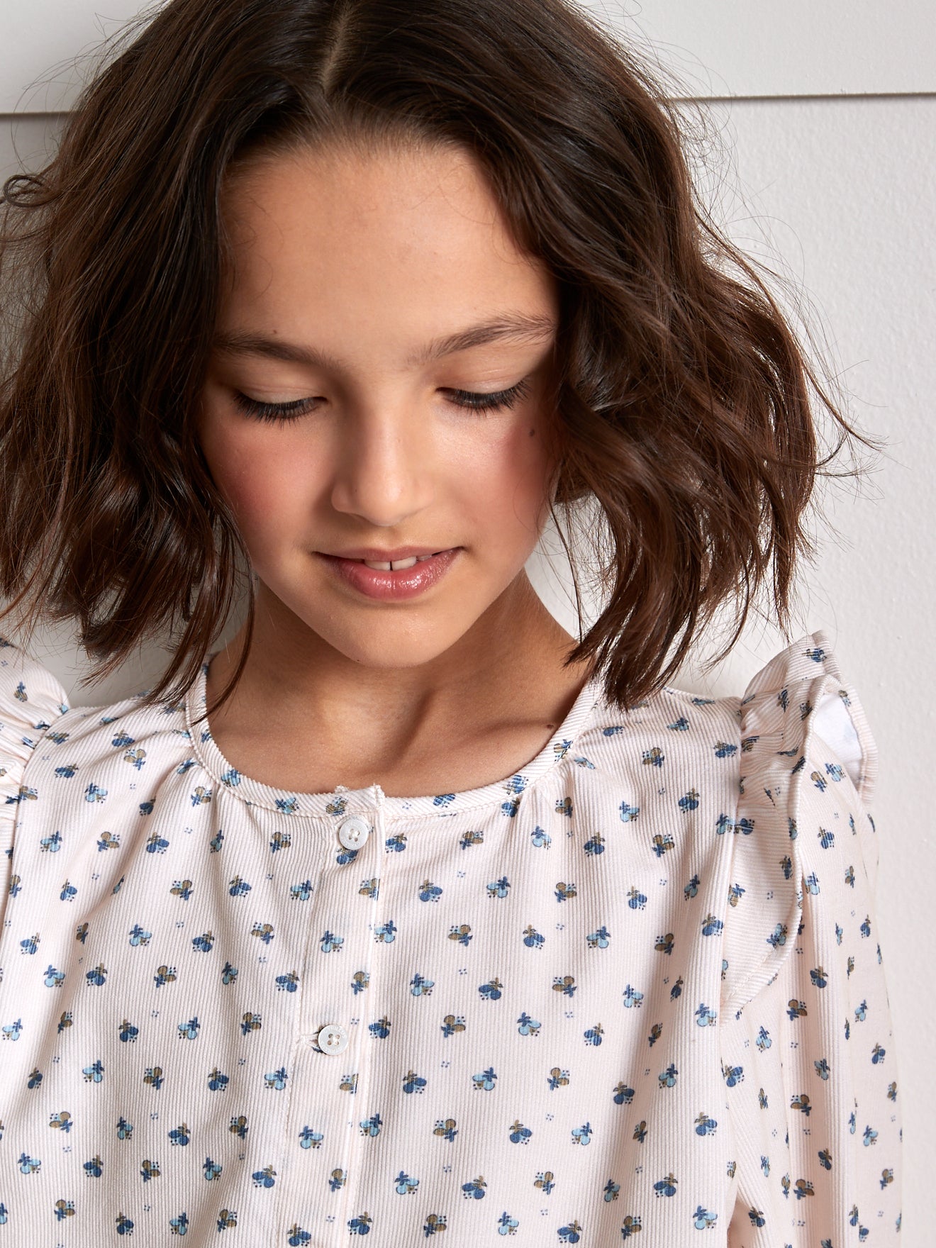 Wijd meisjeshemd in velours met Emily print