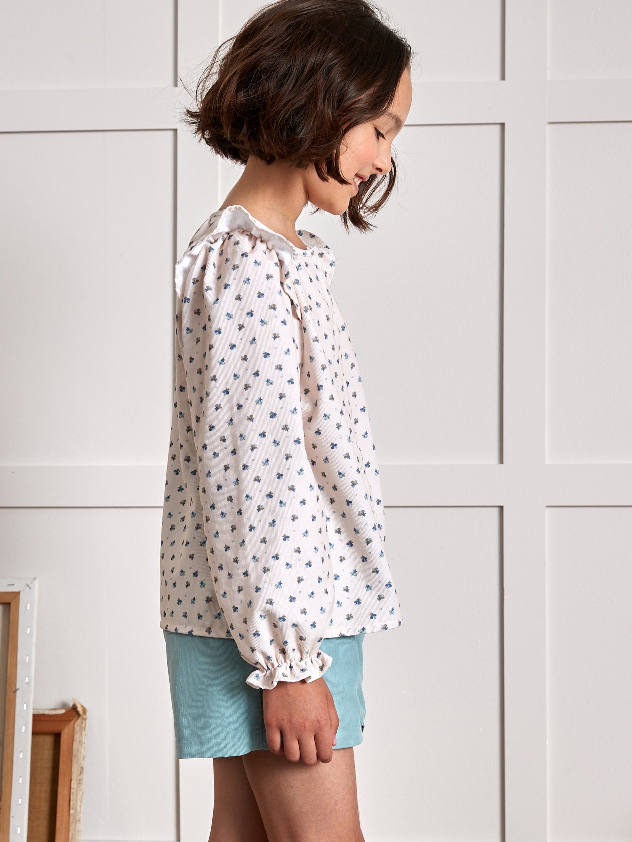 Wijd meisjeshemd in velours met Emily print