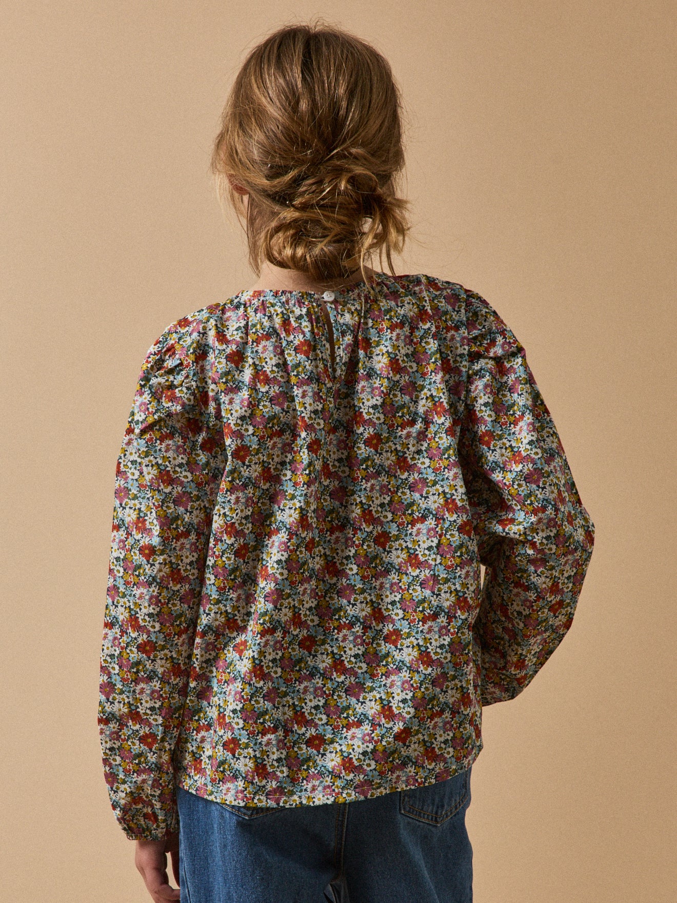 Meisjesbloes in "Libby" Liberty-stof