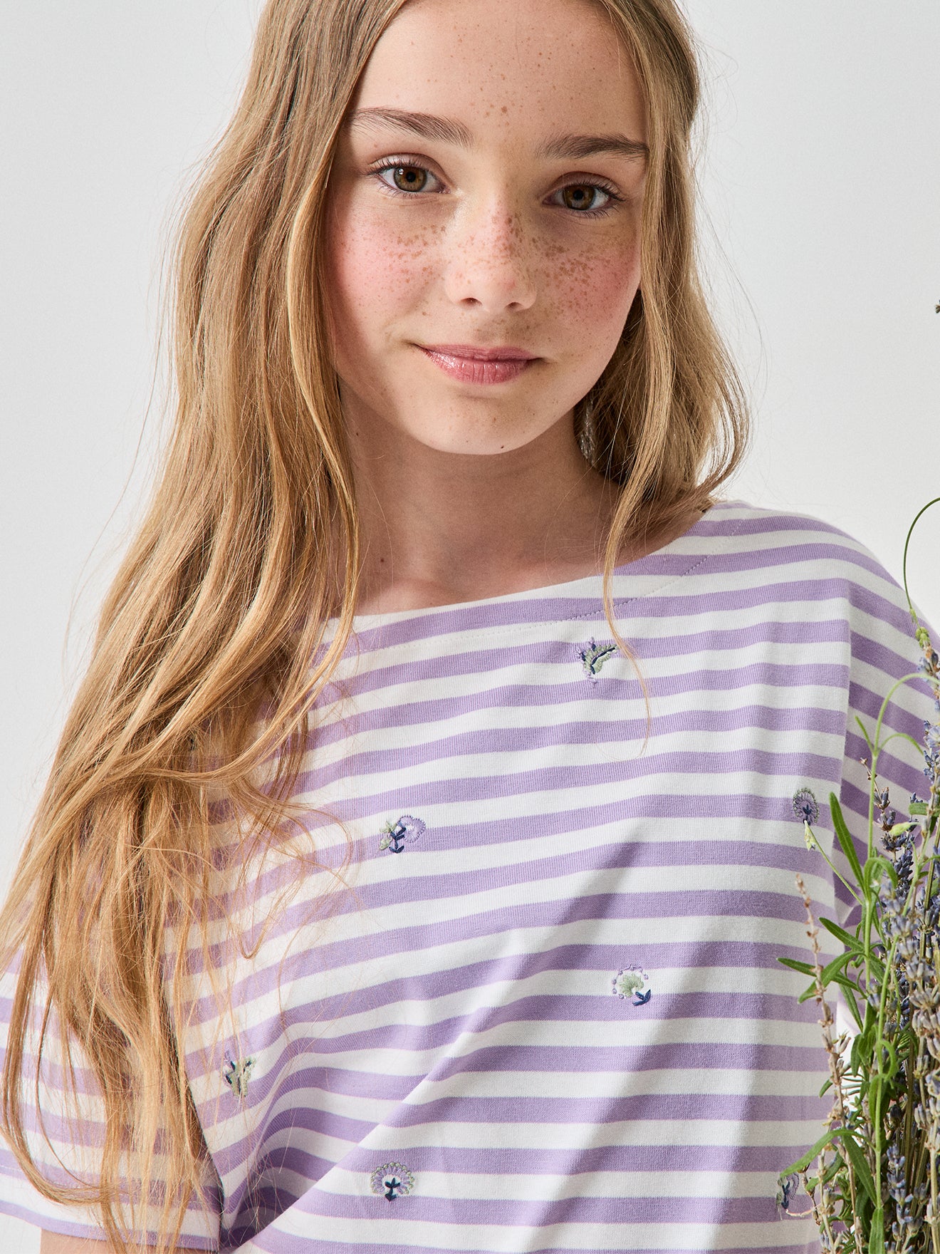 Meisjesshirt met borduursel - Biokatoen