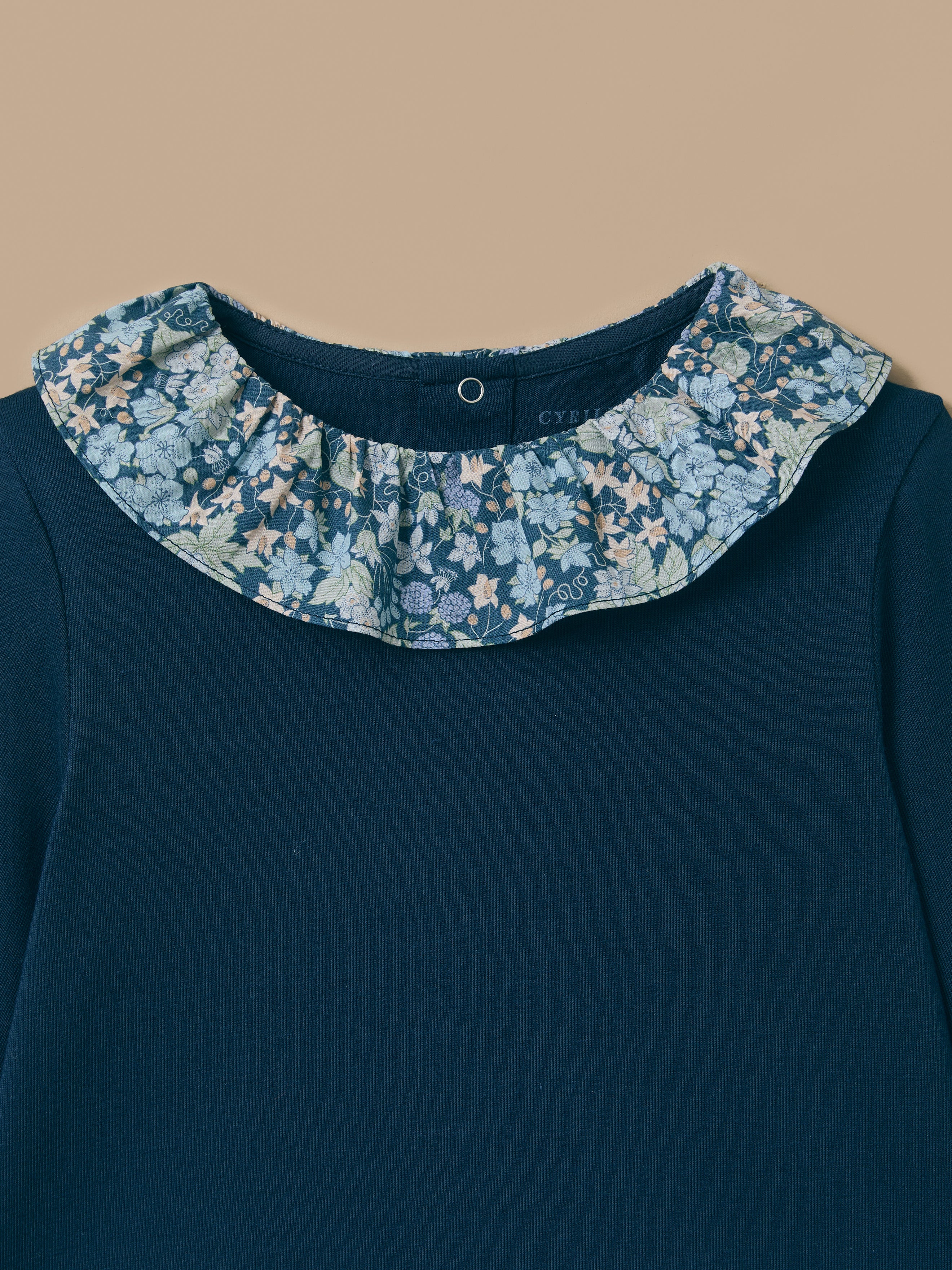 Meisjesshirt met kraag in Liberty-stof