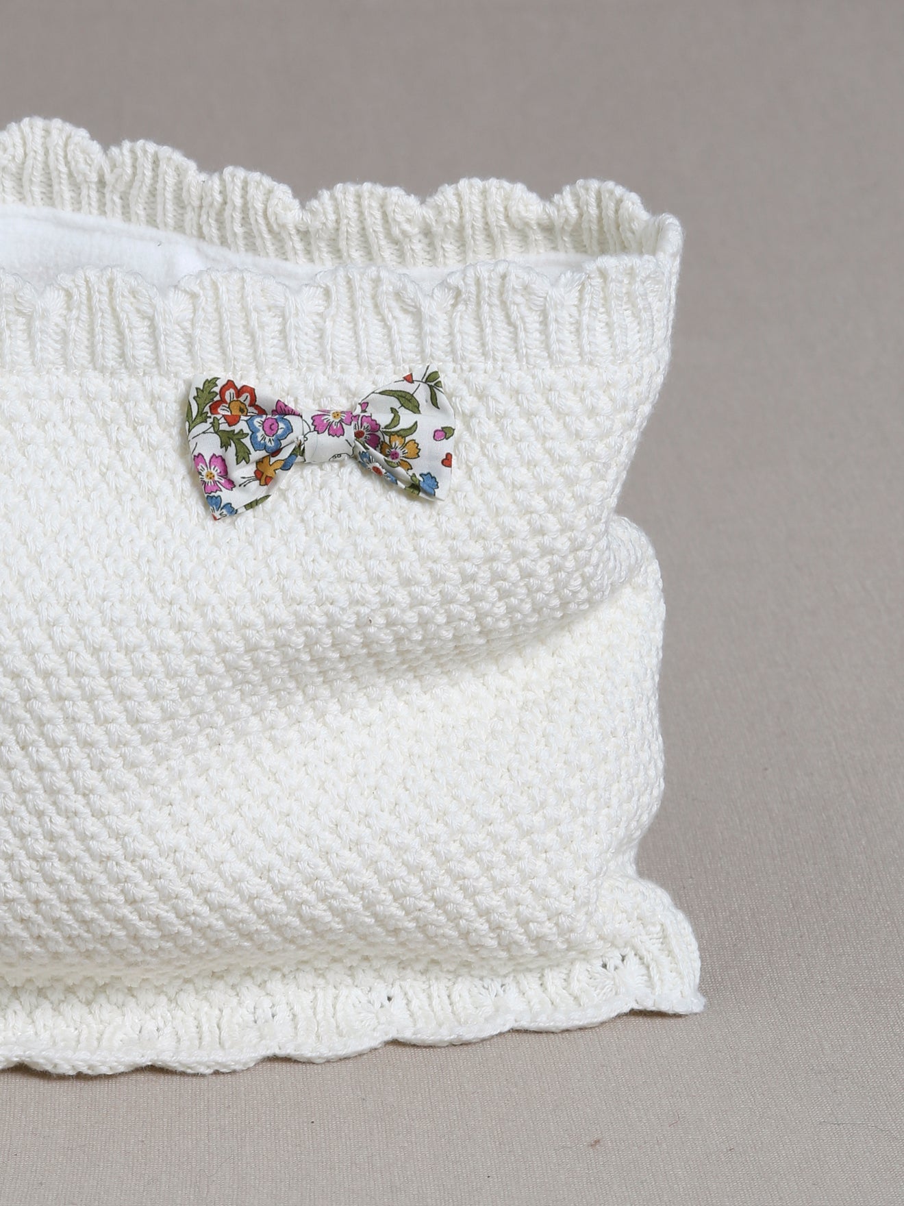 Snood festonné Bébé noeud en tissu Liberty