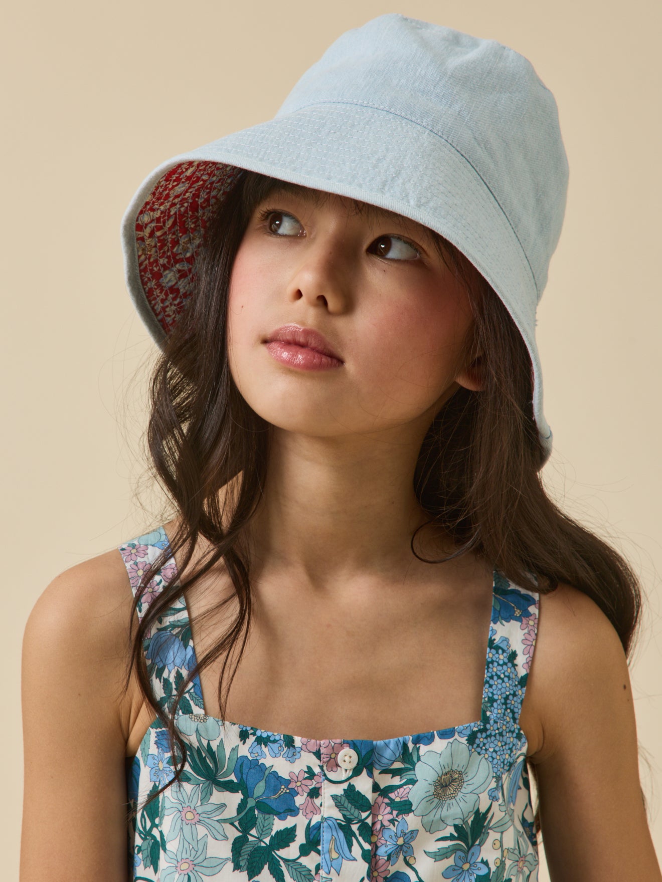 Omkeerbaar bobhoedje voor meisjes