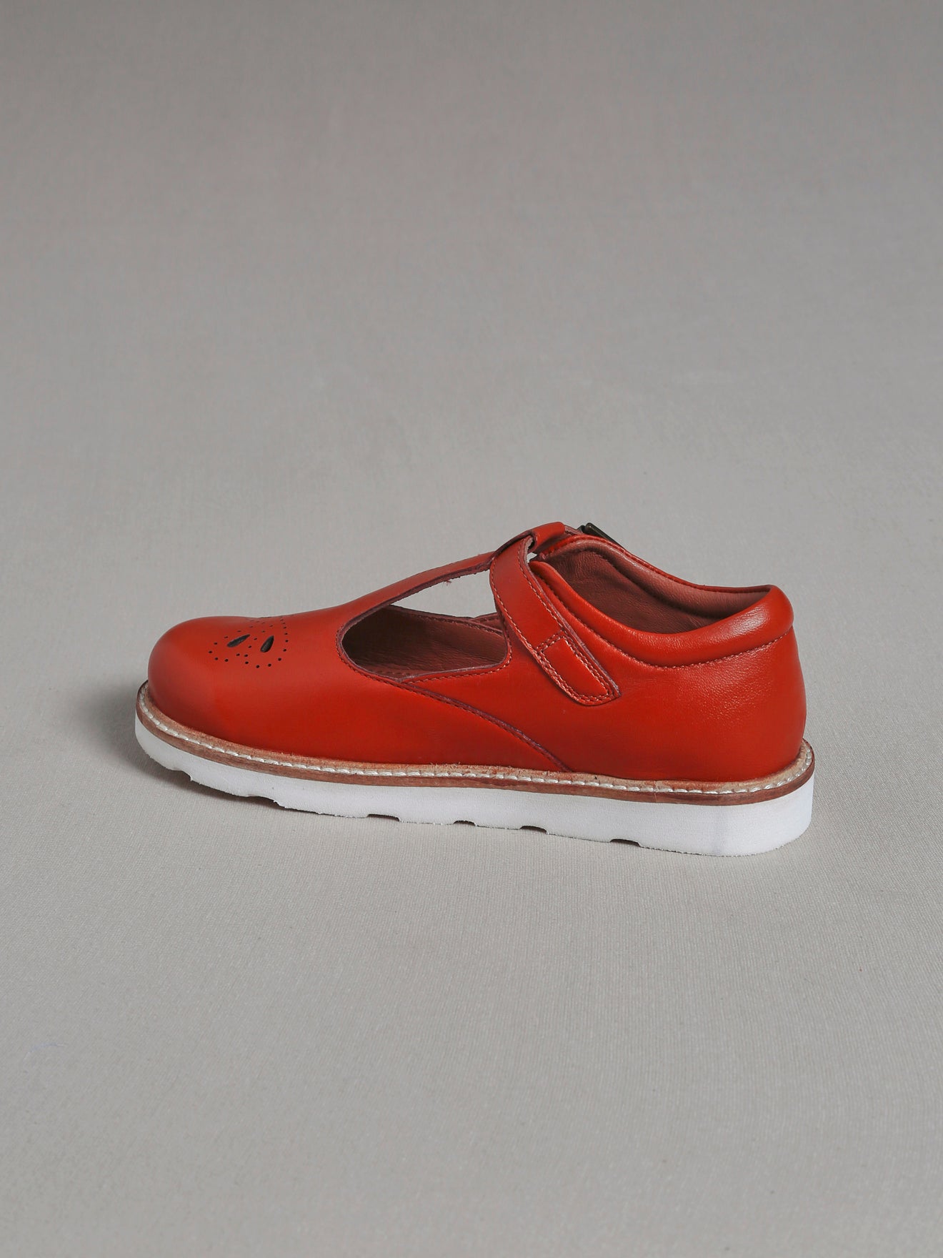 Salomés Fille en cuir