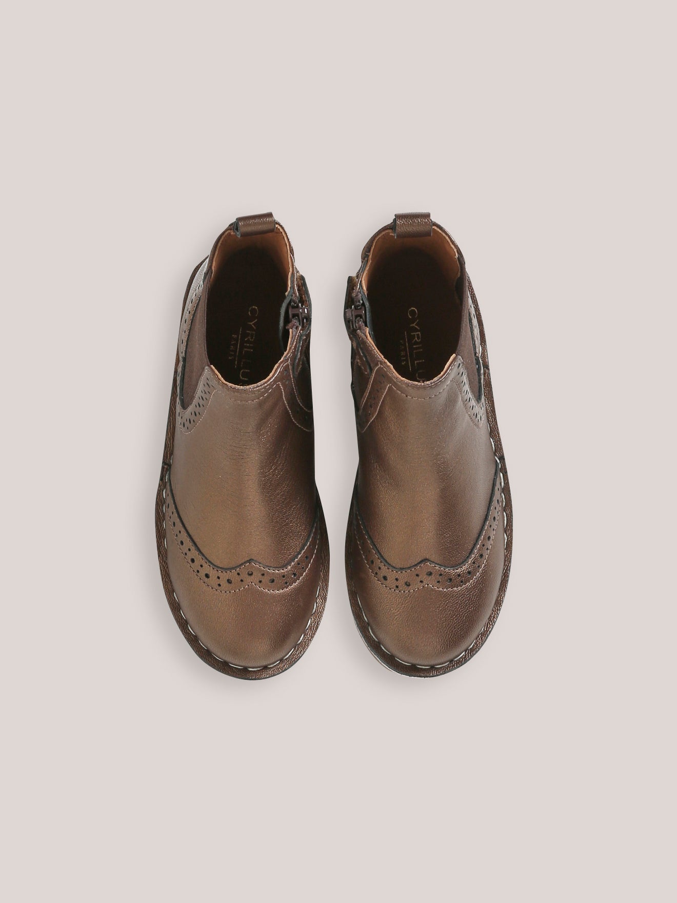 Leren meisjesboots met perforaties