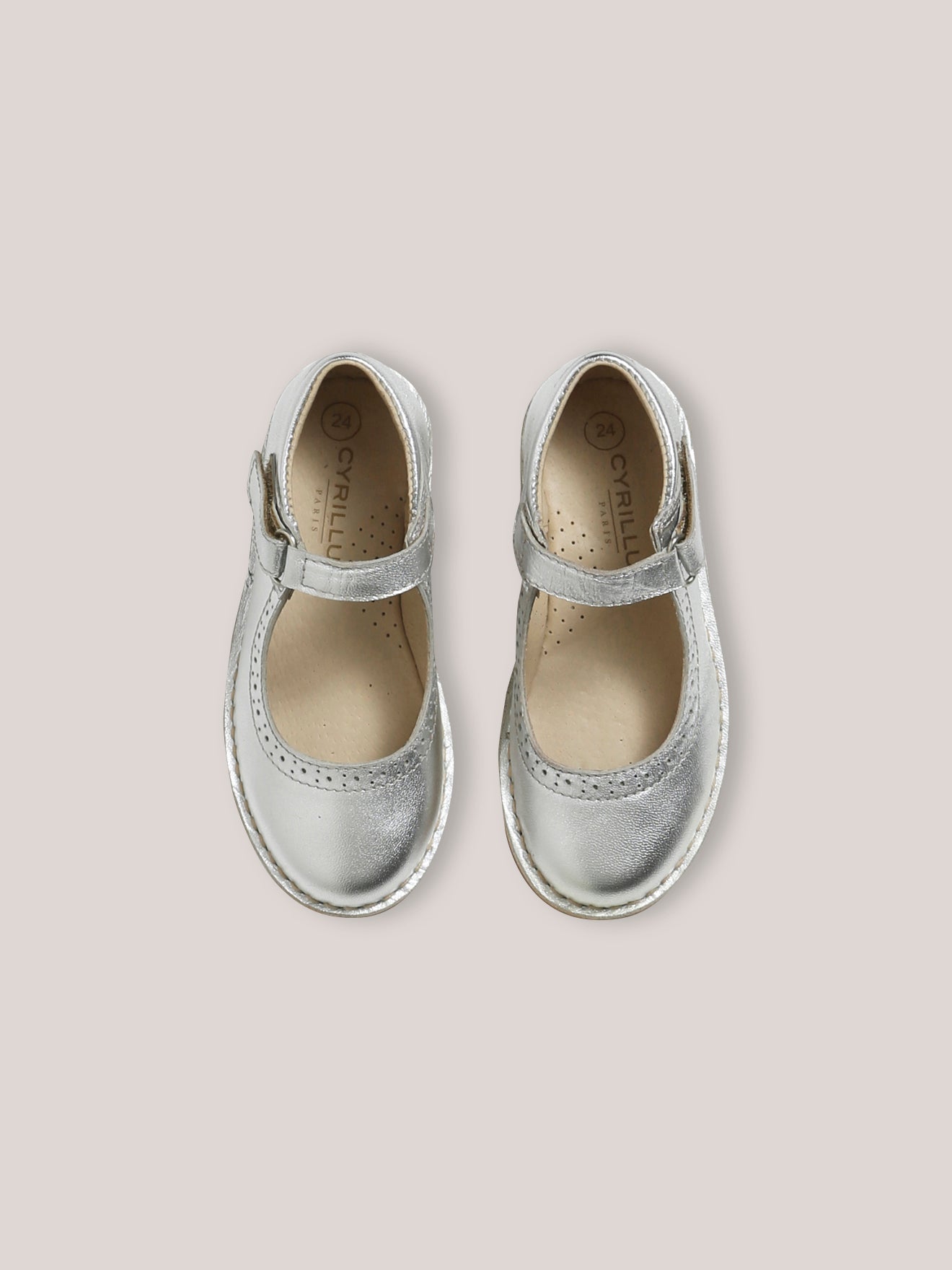 Leren babyschoenen met riempje