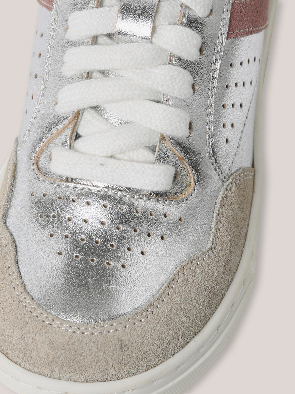 Meisjessneakers in zilverkleurig leer