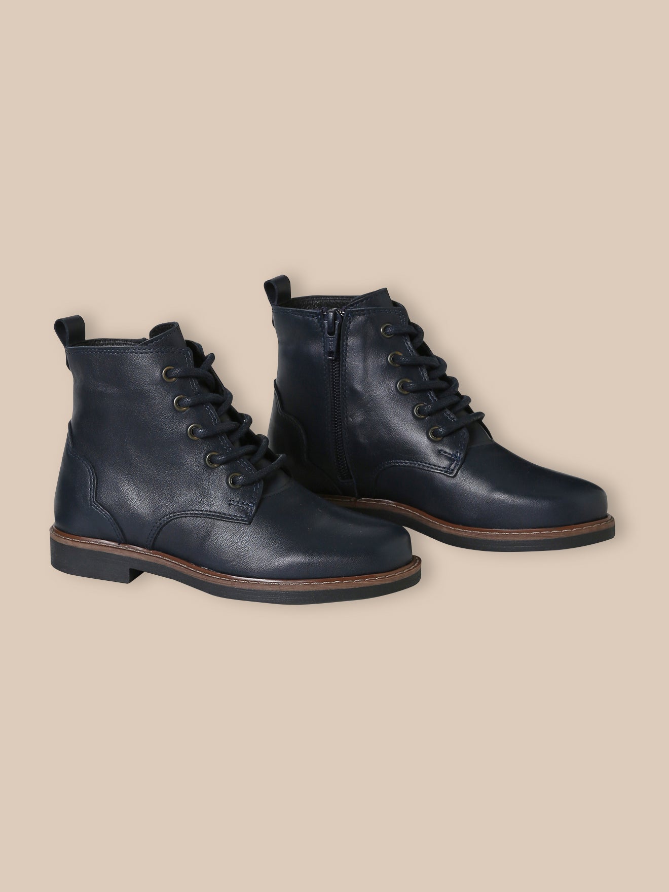 Leren meisjesbottines met vetersluiting