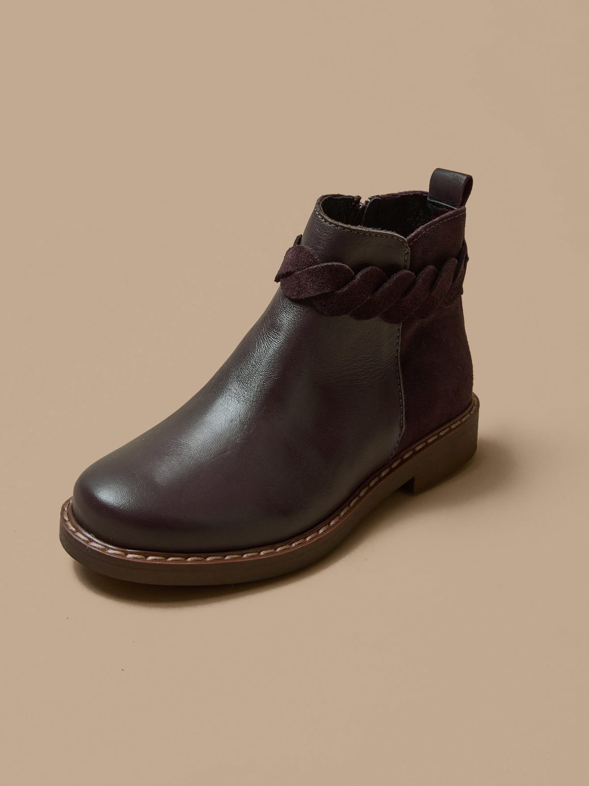 Leren meisjesboots met vlechtwerk