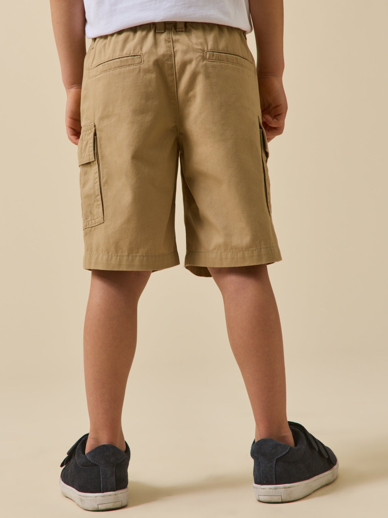 Jongensbermuda in battlestijl