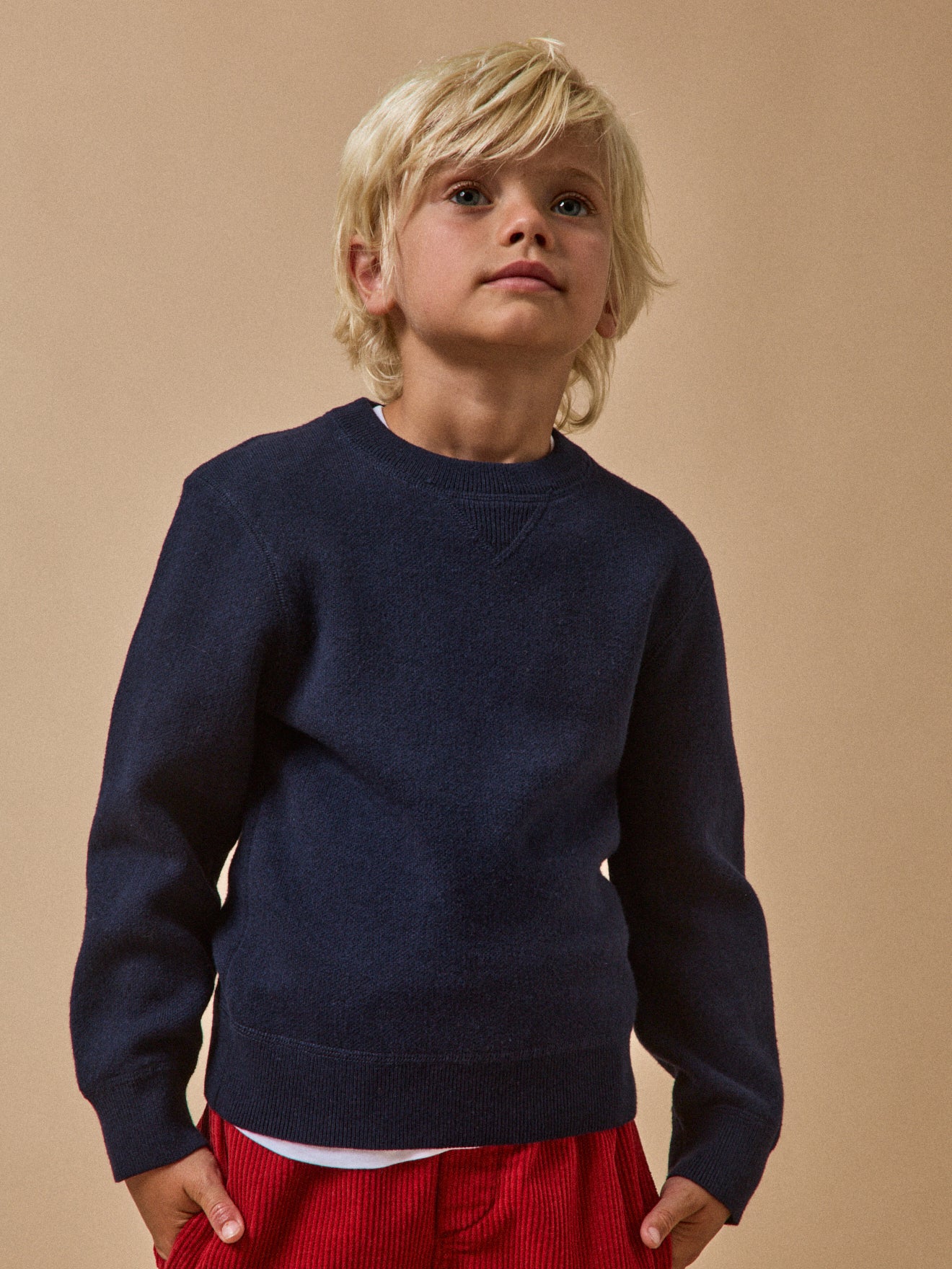 Jongenstrui in sweaterstijl