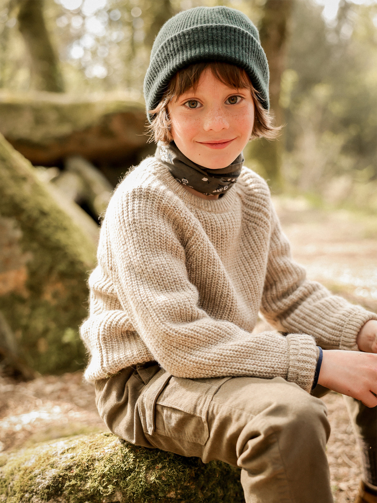 Jongenstrui in pareltricot