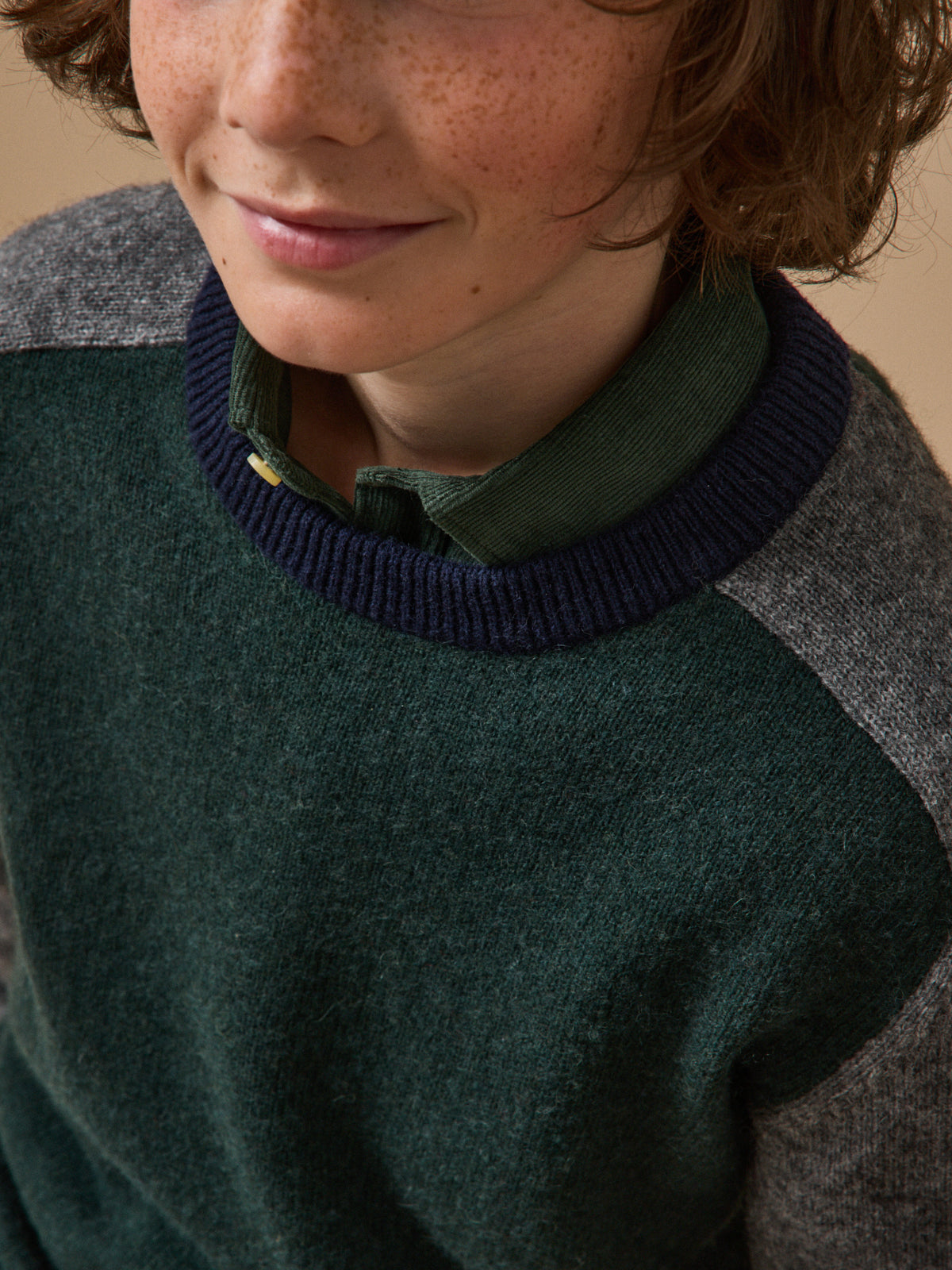 Wollen jongenstrui met color block